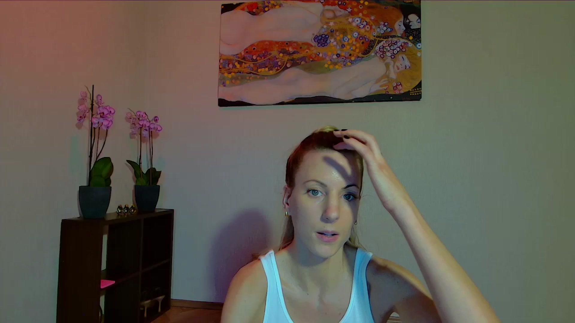 Gallery image thumbnail from Helenadoll's myfreecams stream on, 03/27/2025, 19:31 image 3 of 20