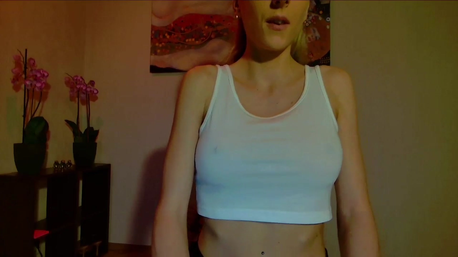 Gallery image thumbnail from Helenadoll's myfreecams stream on, 03/27/2025, 19:31 image 5 of 20