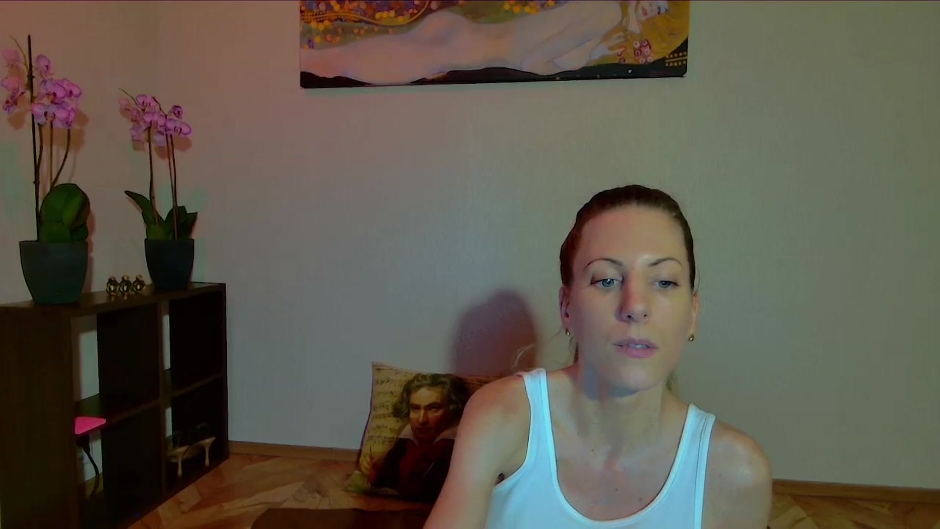 Gallery image thumbnail from Helenadoll's myfreecams stream on, 03/27/2025, 19:31 image 6 of 20