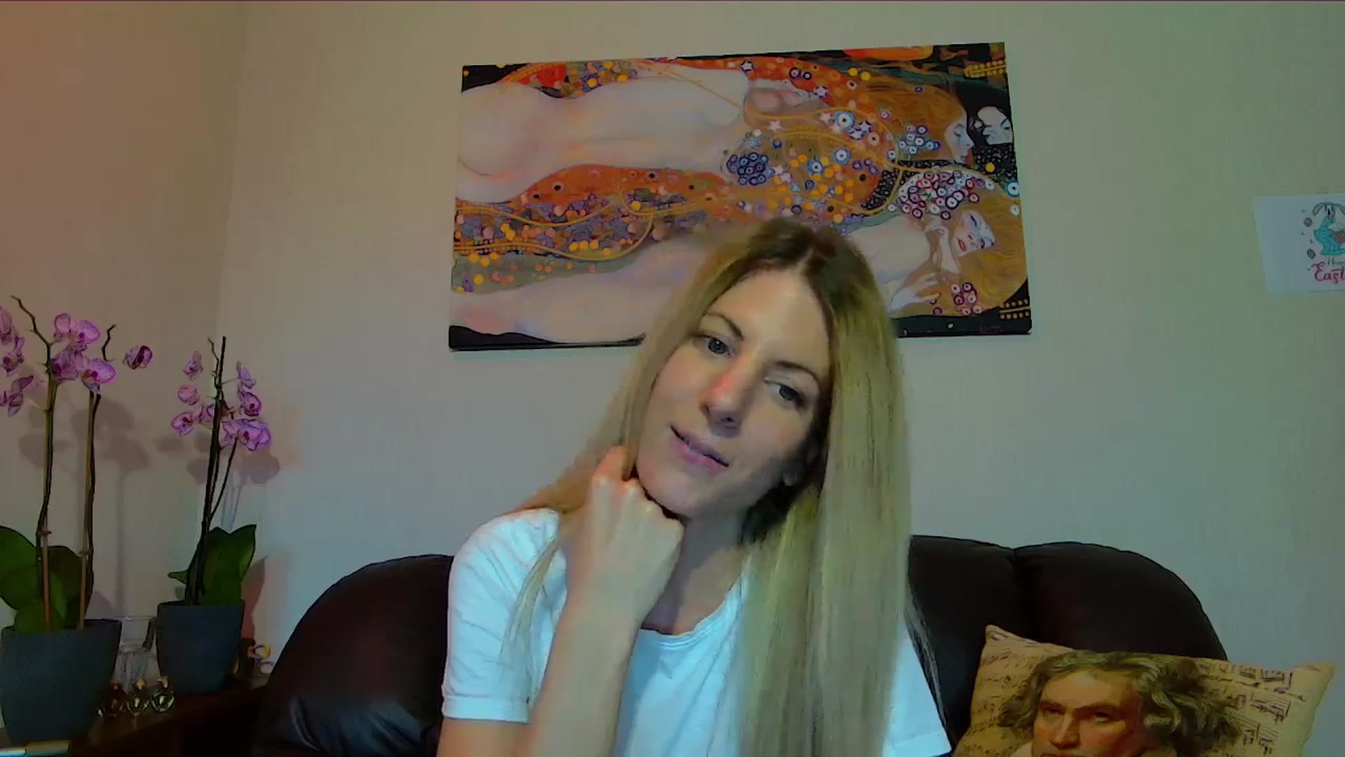 Gallery image thumbnail from Helenadoll's myfreecams stream on, 04/15/2025, 18:23 image 4 of 20