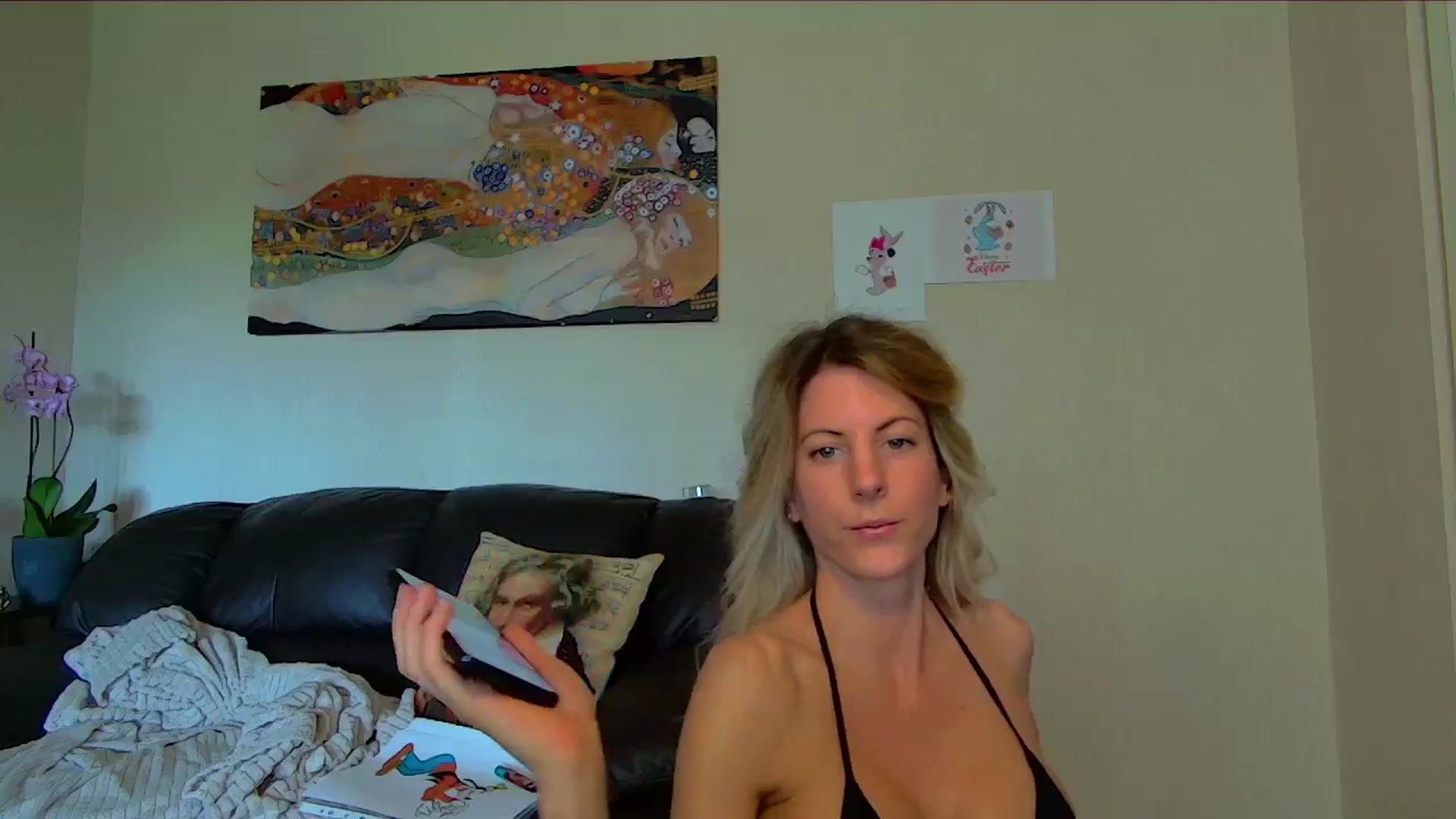 Gallery image thumbnail from Helenadoll's myfreecams stream on, 04/21/2025, 14:28 image 10 of 20