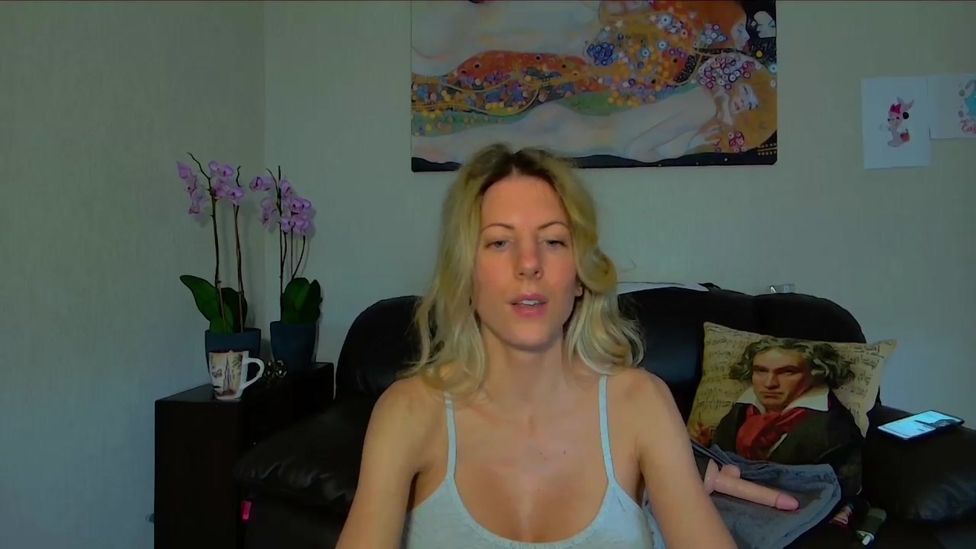 Gallery image thumbnail from Helenadoll's myfreecams stream on, 04/22/2025, 11:14 image 12 of 20