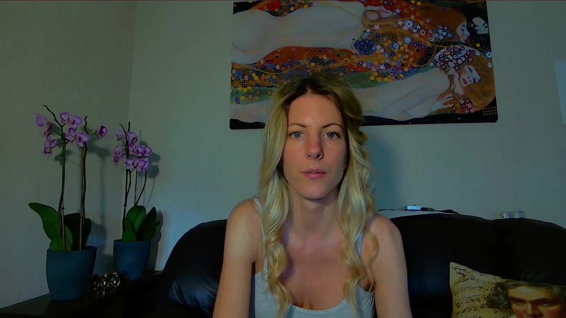Gallery image thumbnail from Helenadoll's myfreecams stream on, 04/22/2025, 15:05 image 3 of 20