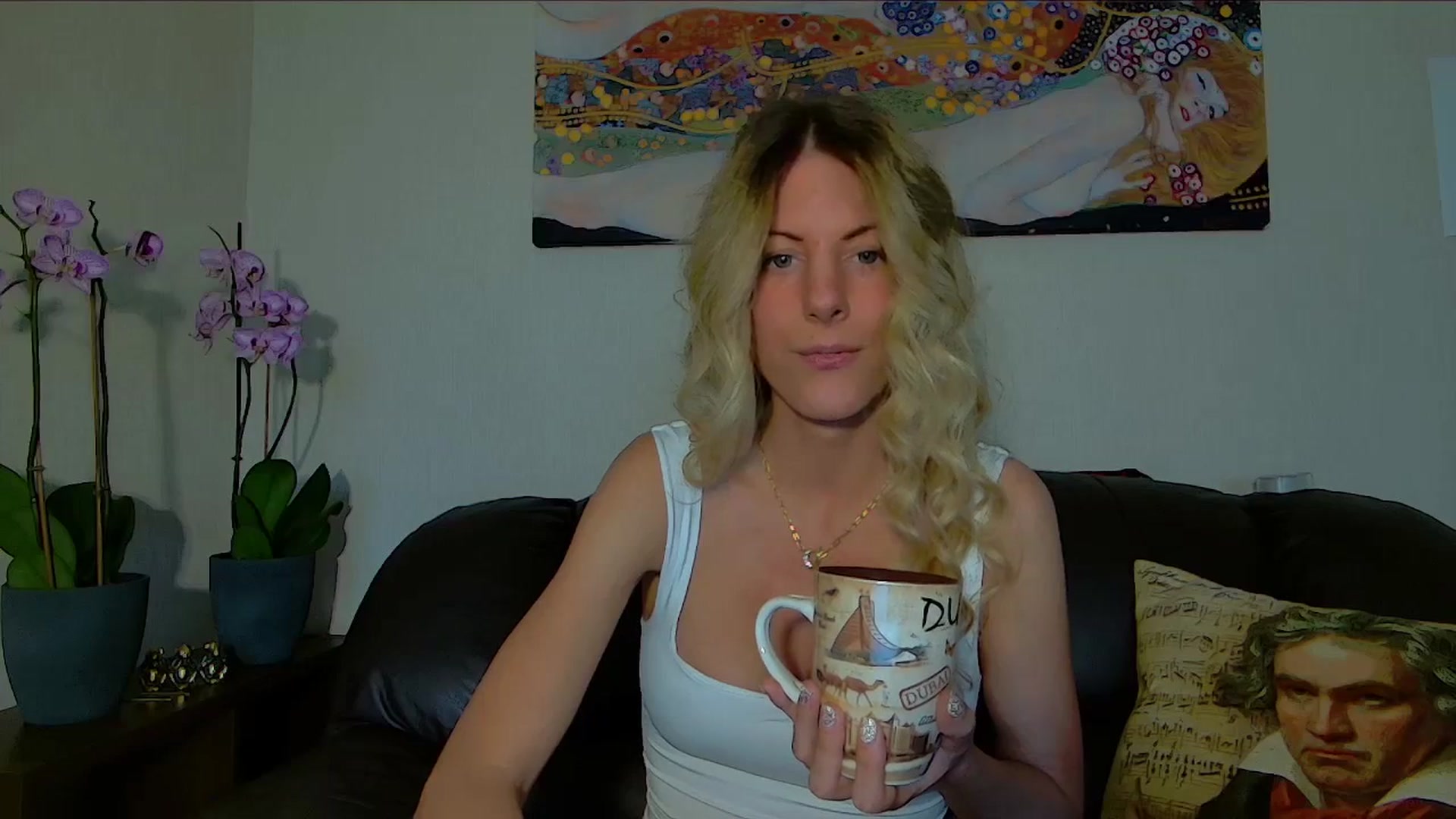 Gallery image thumbnail from Helenadoll's myfreecams stream on, 04/26/2025, 12:34 image 9 of 20