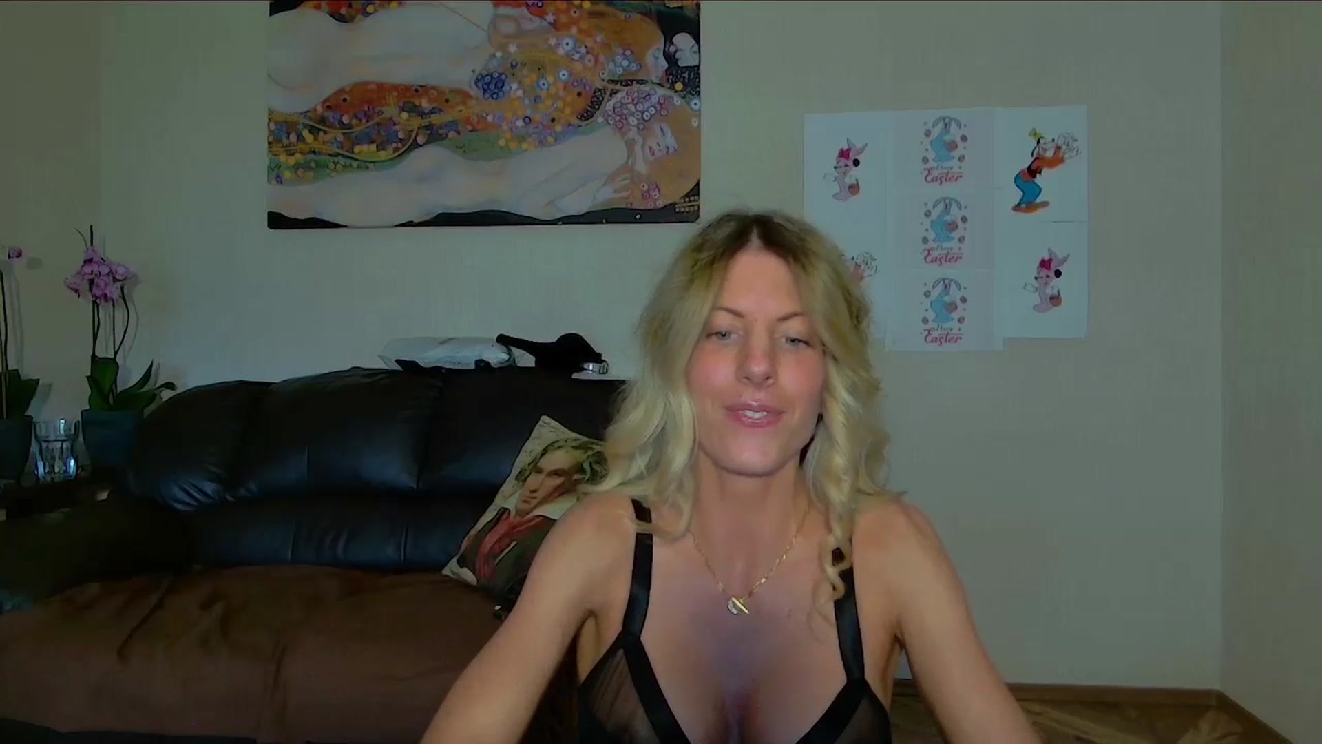 Gallery image thumbnail from Helenadoll's myfreecams stream on, 04/29/2025, 16:04 image 17 of 20