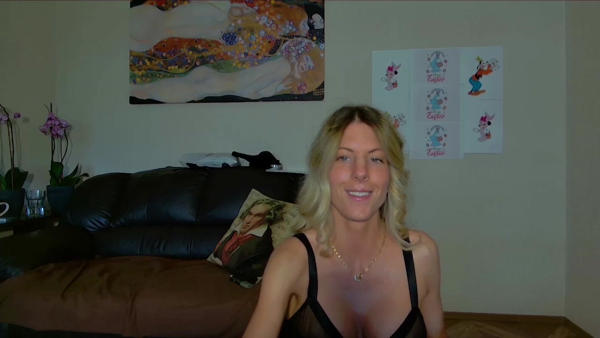 Gallery image thumbnail from Helenadoll's myfreecams stream on, 04/29/2025, 16:04 image 12 of 20