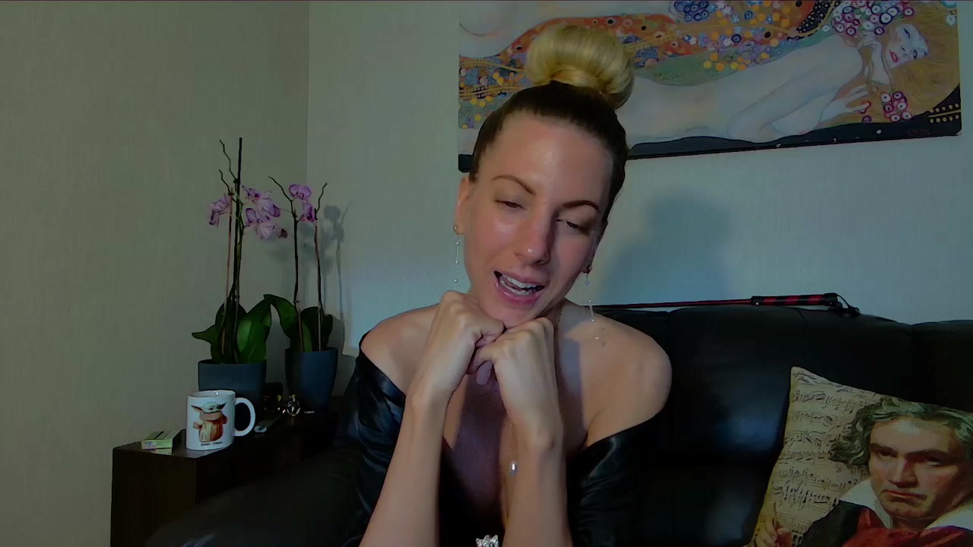Gallery image thumbnail from Helenadoll's myfreecams stream on, 05/02/2025, 13:28 image 20 of 20