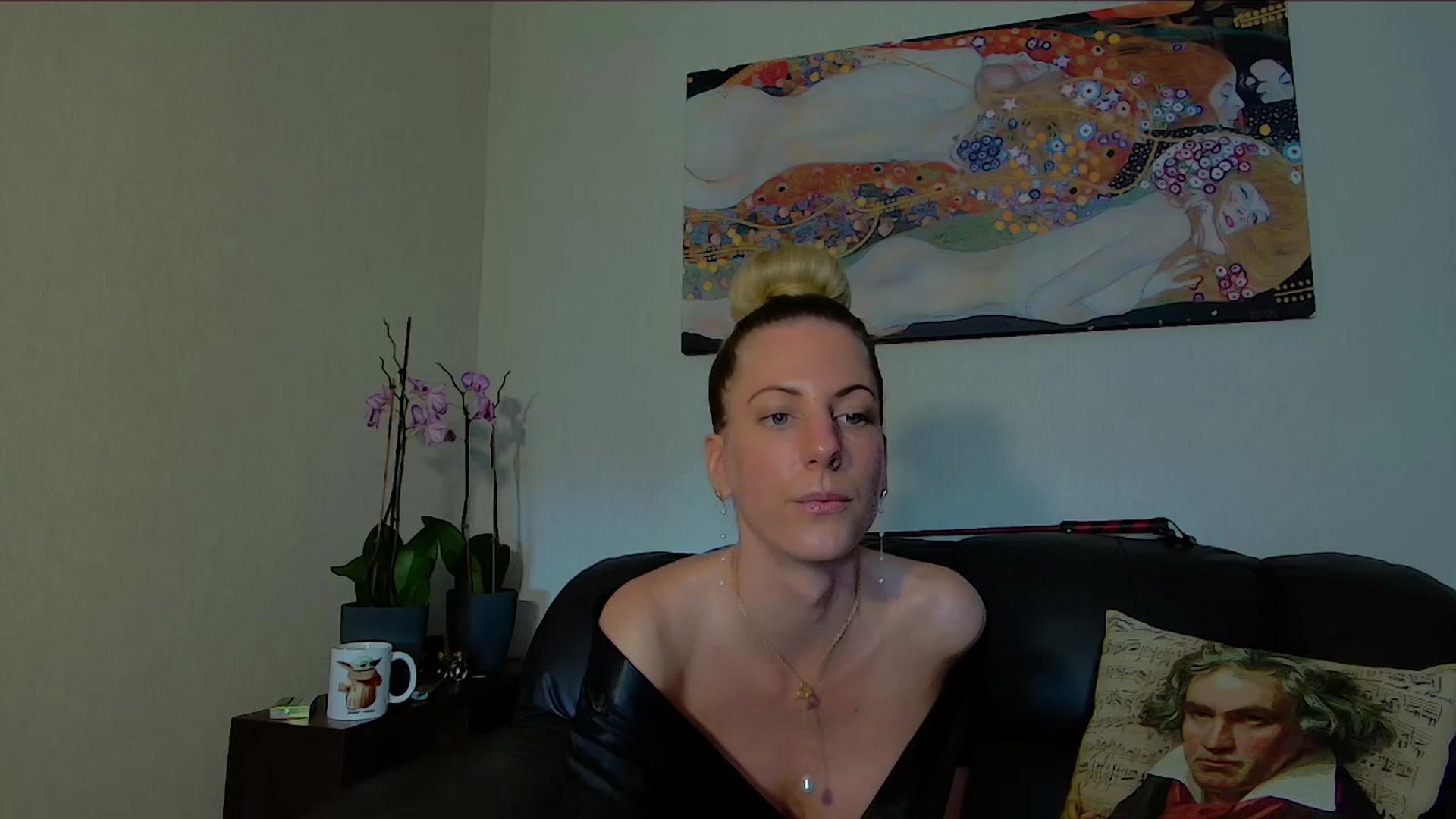Gallery image thumbnail from Helenadoll's myfreecams stream on, 05/02/2025, 13:28 image 18 of 20