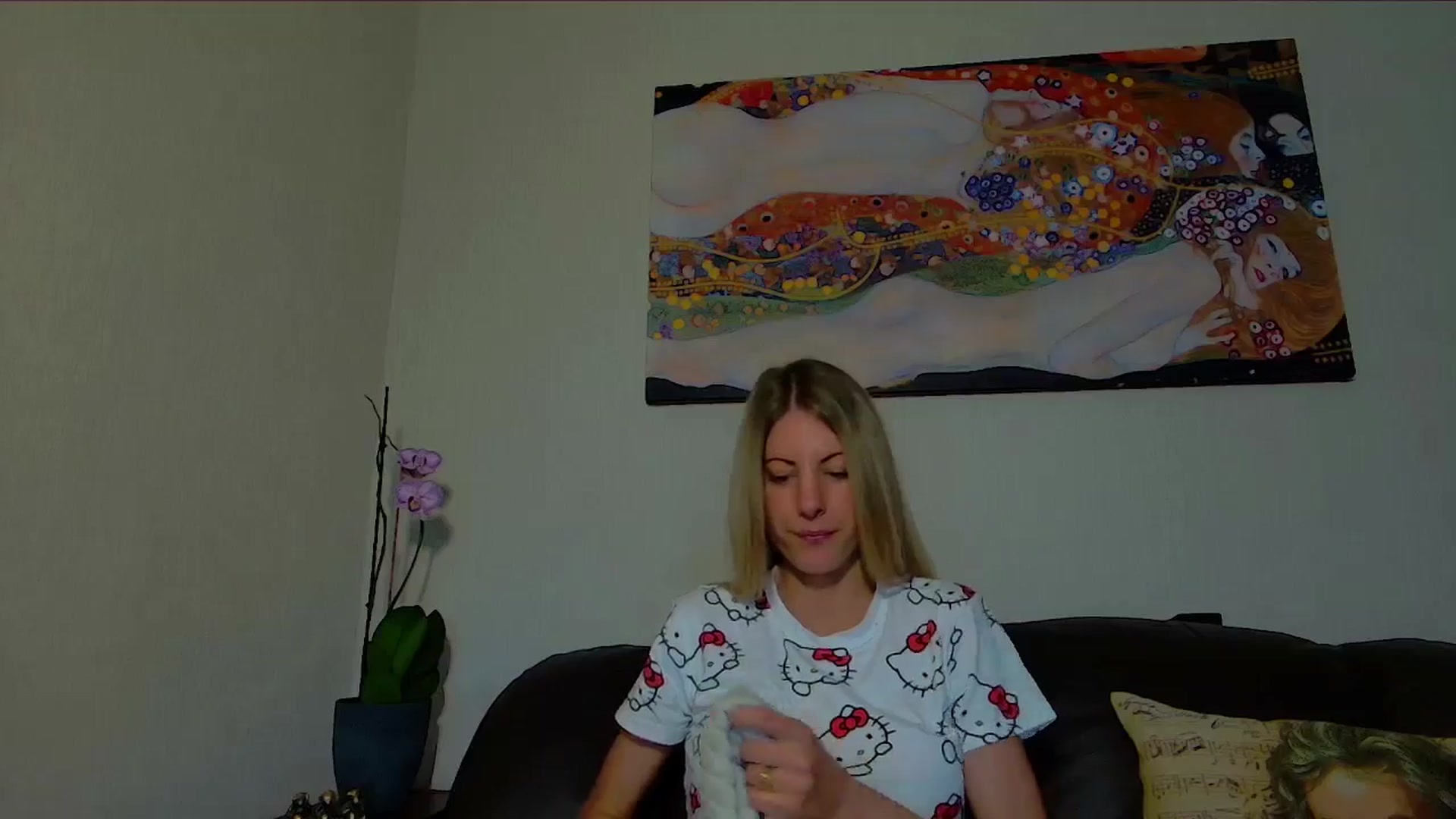 Gallery image thumbnail from Helenadoll's myfreecams stream on, 05/08/2025, 11:44 image 6 of 20