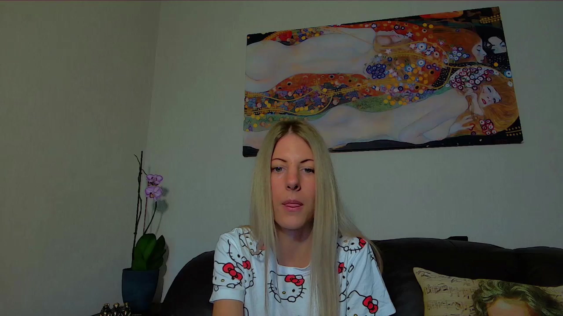 Gallery image thumbnail from Helenadoll's myfreecams stream on, 05/08/2025, 11:44 image 4 of 20