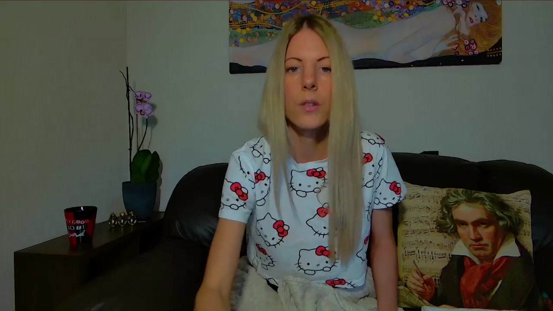 Gallery image thumbnail from Helenadoll's myfreecams stream on, 05/08/2025, 15:02 image 4 of 20