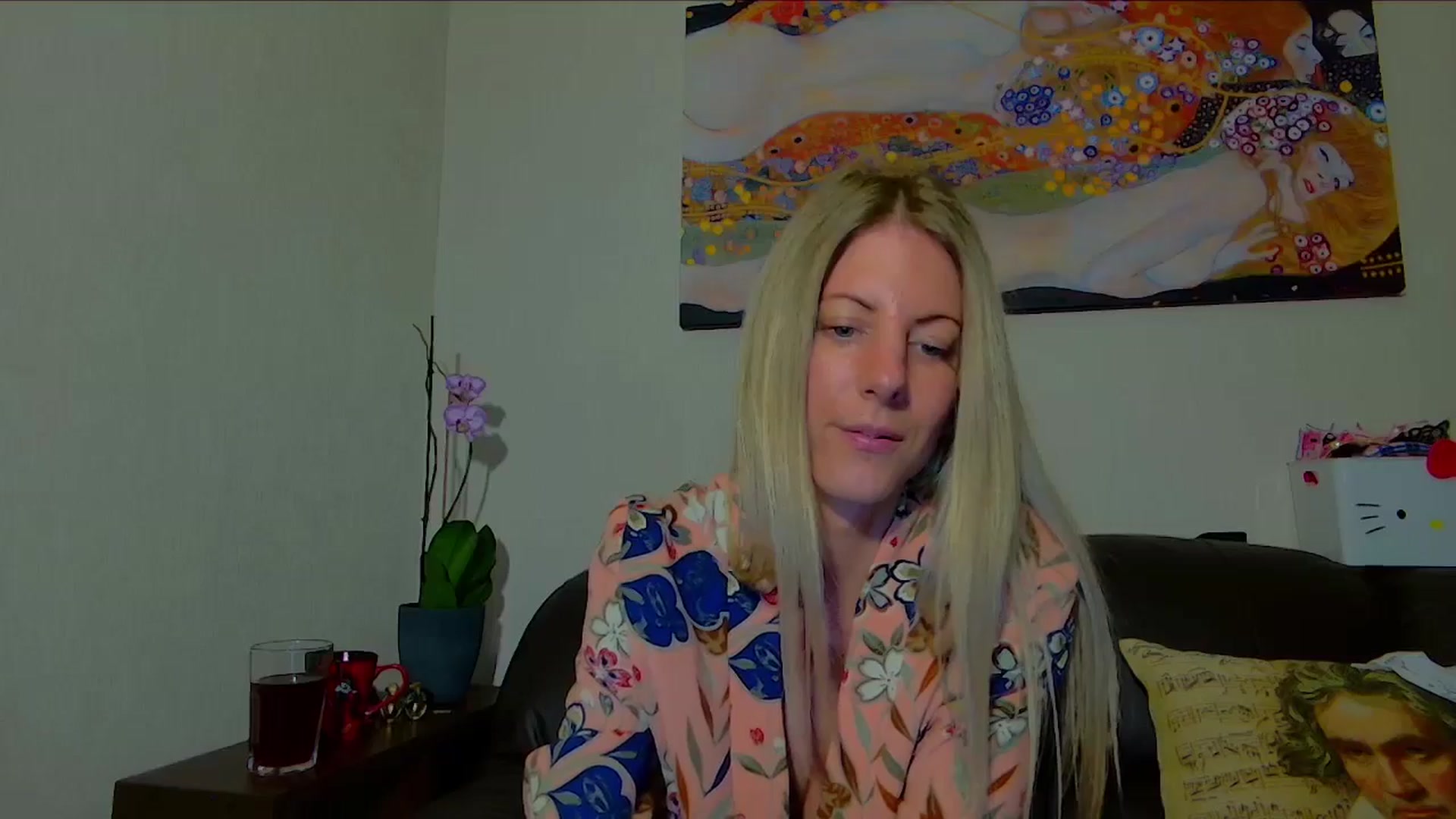 Gallery image thumbnail from Helenadoll's myfreecams stream on, 05/08/2025, 17:27 image 19 of 20
