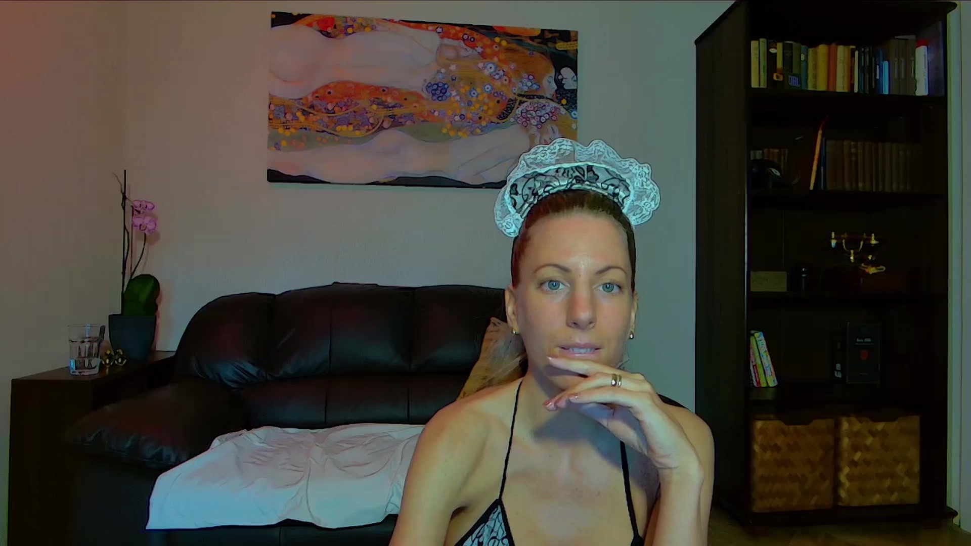 Gallery image thumbnail from Helenadoll's myfreecams stream on, 05/13/2025, 19:02 image 6 of 20
