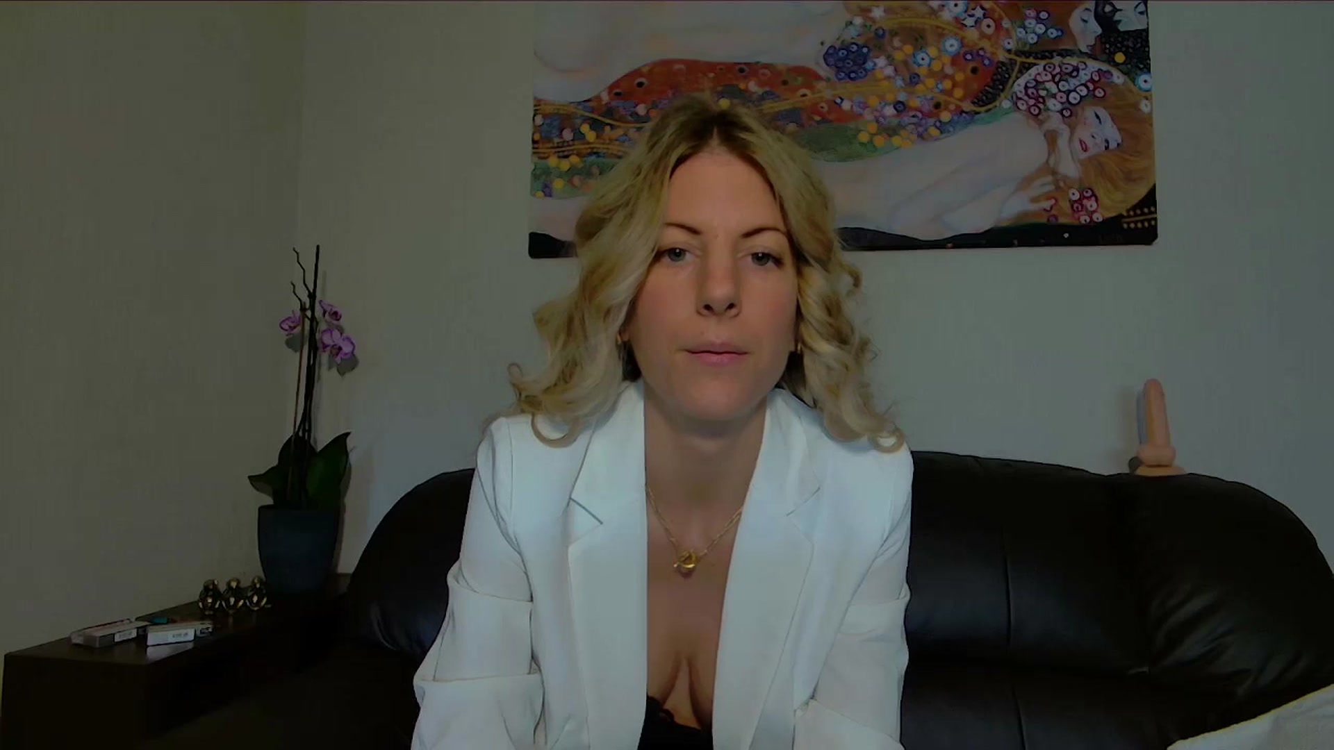 Gallery image thumbnail from Helenadoll's myfreecams stream on, 05/15/2025, 11:40 image 13 of 20