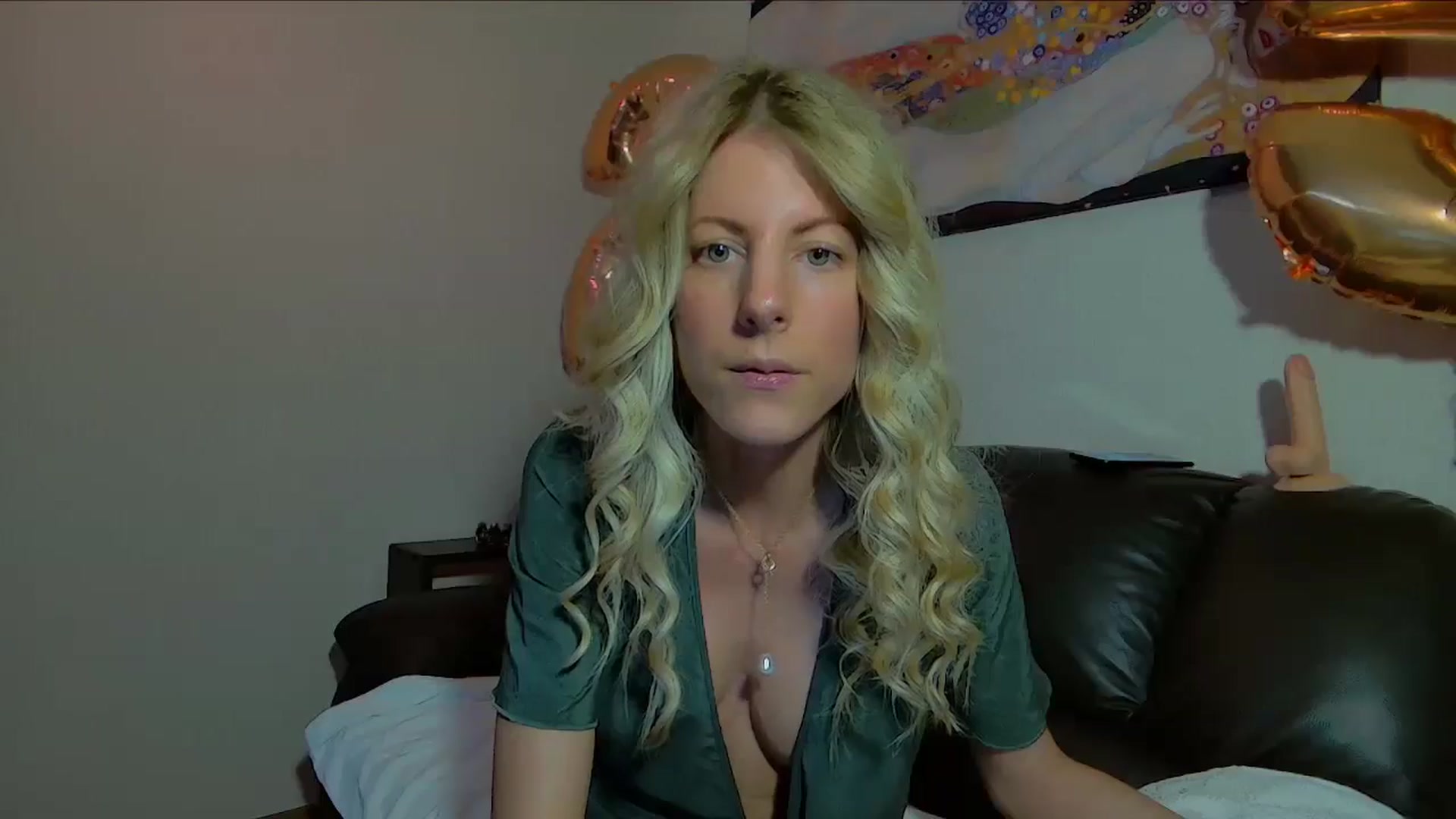 Gallery image thumbnail from Helenadoll's myfreecams stream on, 05/17/2025, 17:21 image 6 of 20