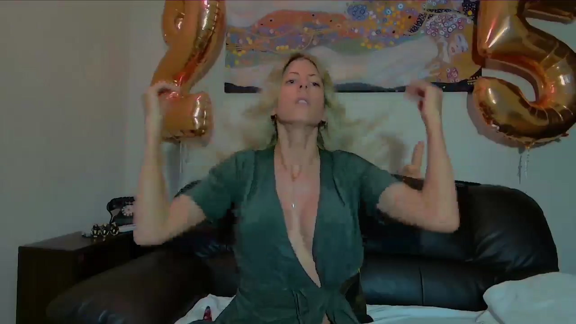 Gallery image thumbnail from Helenadoll's myfreecams stream on, 05/17/2025, 19:46 image 2 of 20