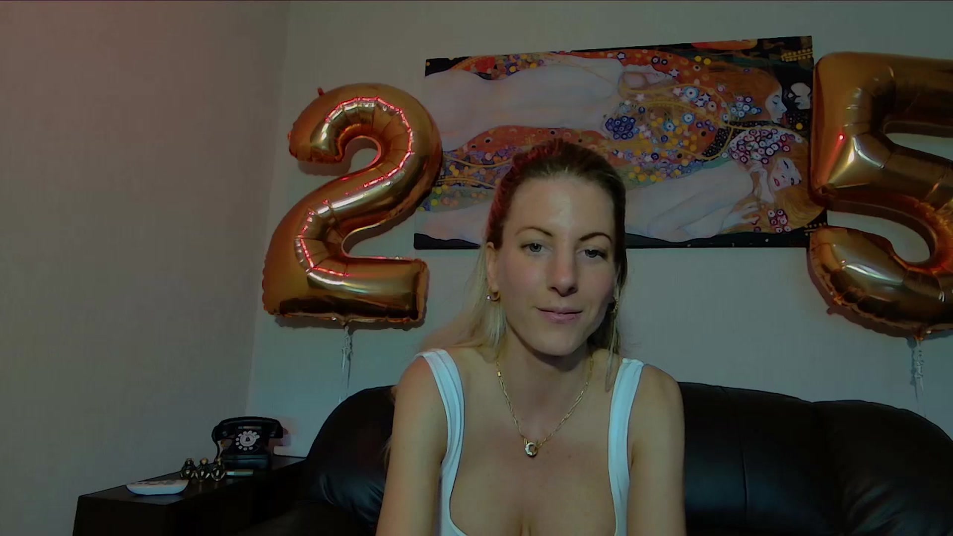 Gallery image thumbnail from Helenadoll's myfreecams stream on, 05/20/2025, 15:22 image 17 of 20