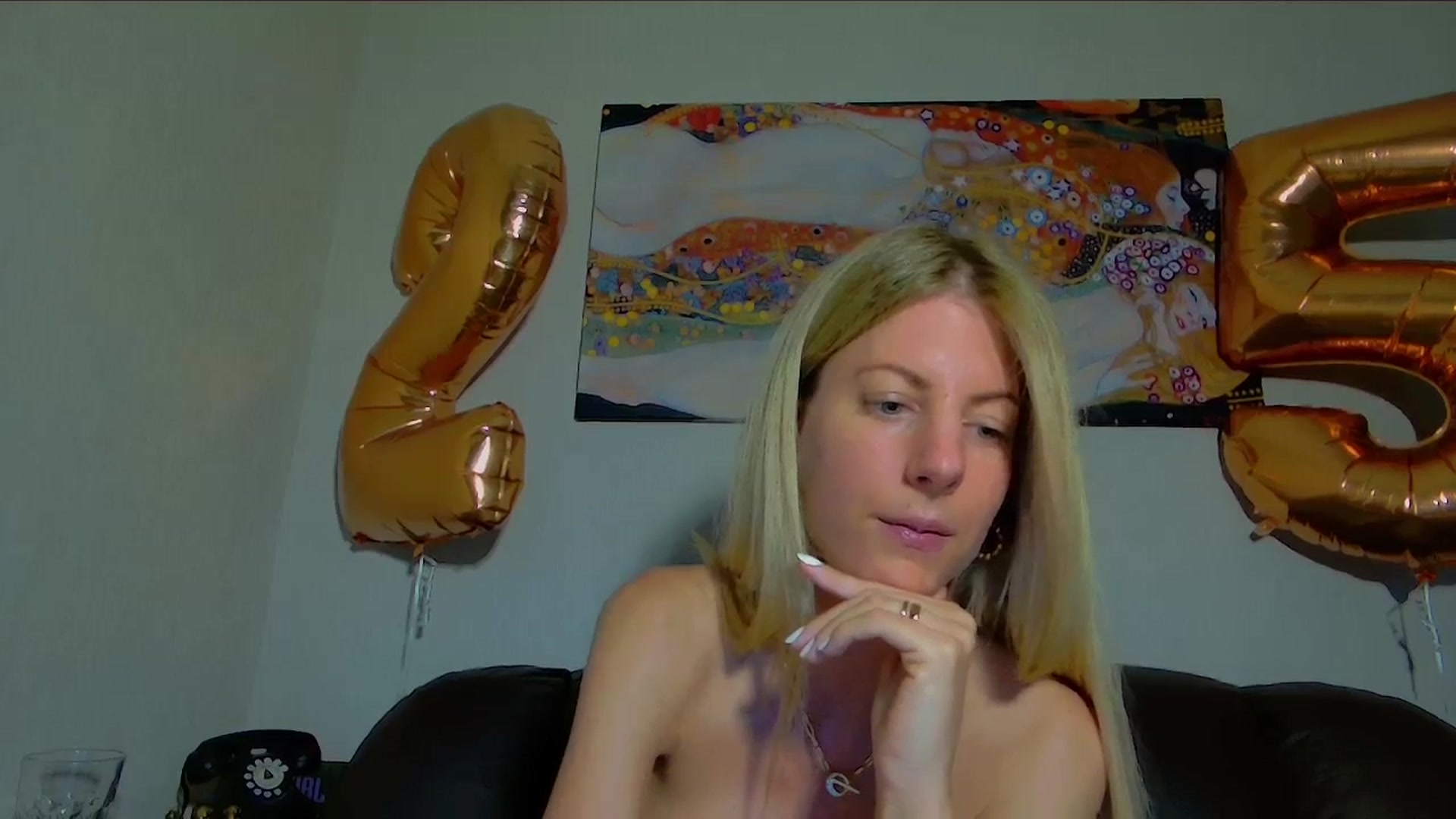 Gallery image thumbnail from Helenadoll's myfreecams stream on, 05/28/2025, 18:19 image 9 of 20