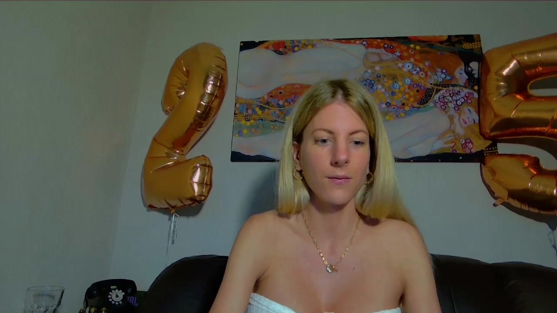 Gallery image thumbnail from Helenadoll's myfreecams stream on, 05/28/2025, 18:19 image 3 of 20