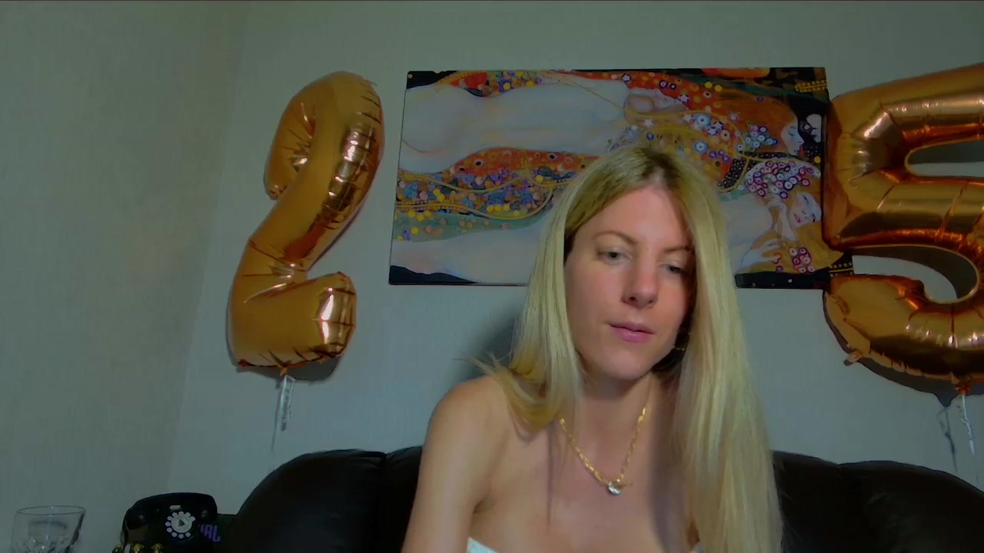 Gallery image thumbnail from Helenadoll's myfreecams stream on, 05/28/2025, 18:19 image 11 of 20