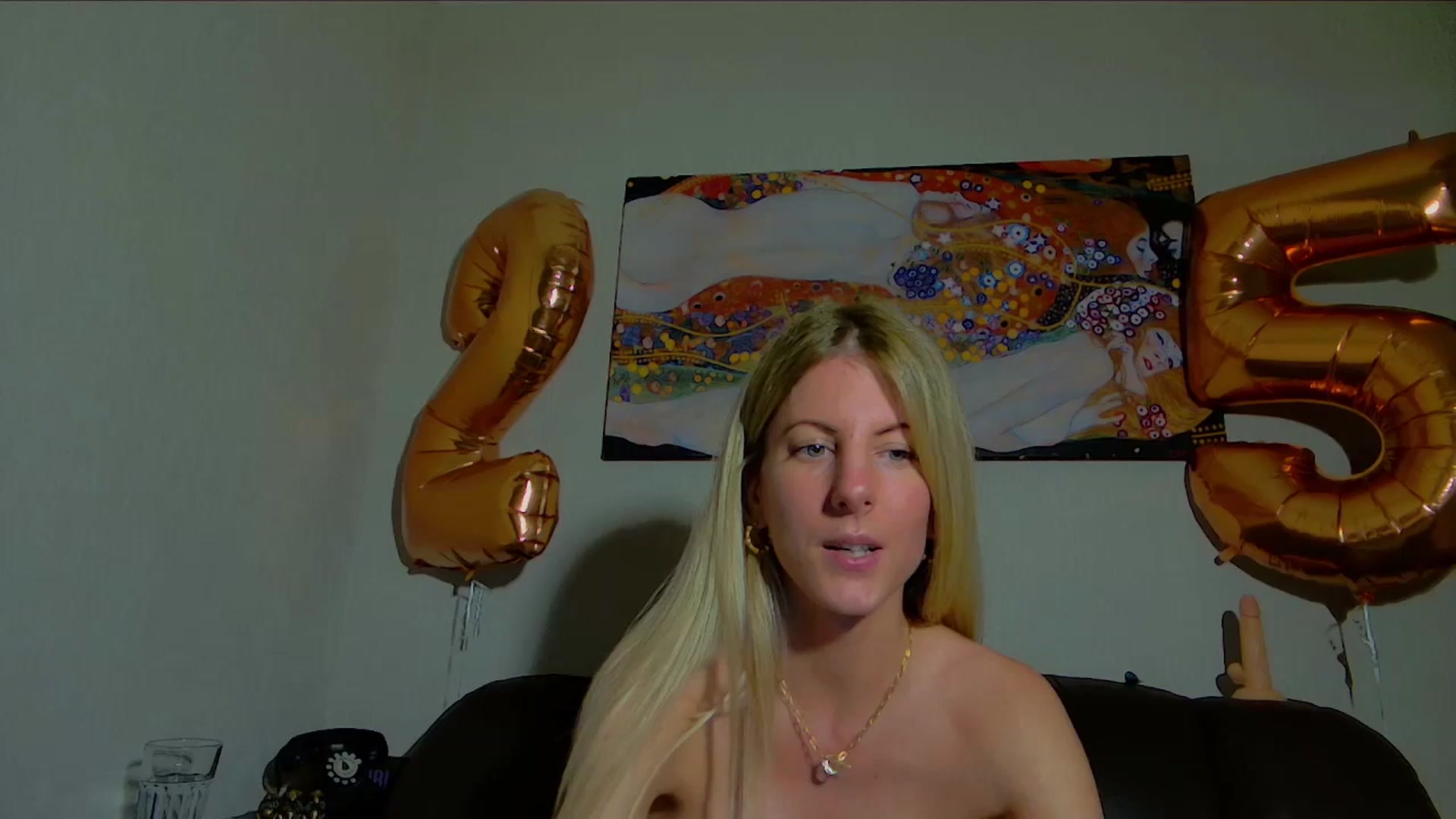 Gallery image thumbnail from Helenadoll's myfreecams stream on, 05/28/2025, 19:17 image 16 of 20