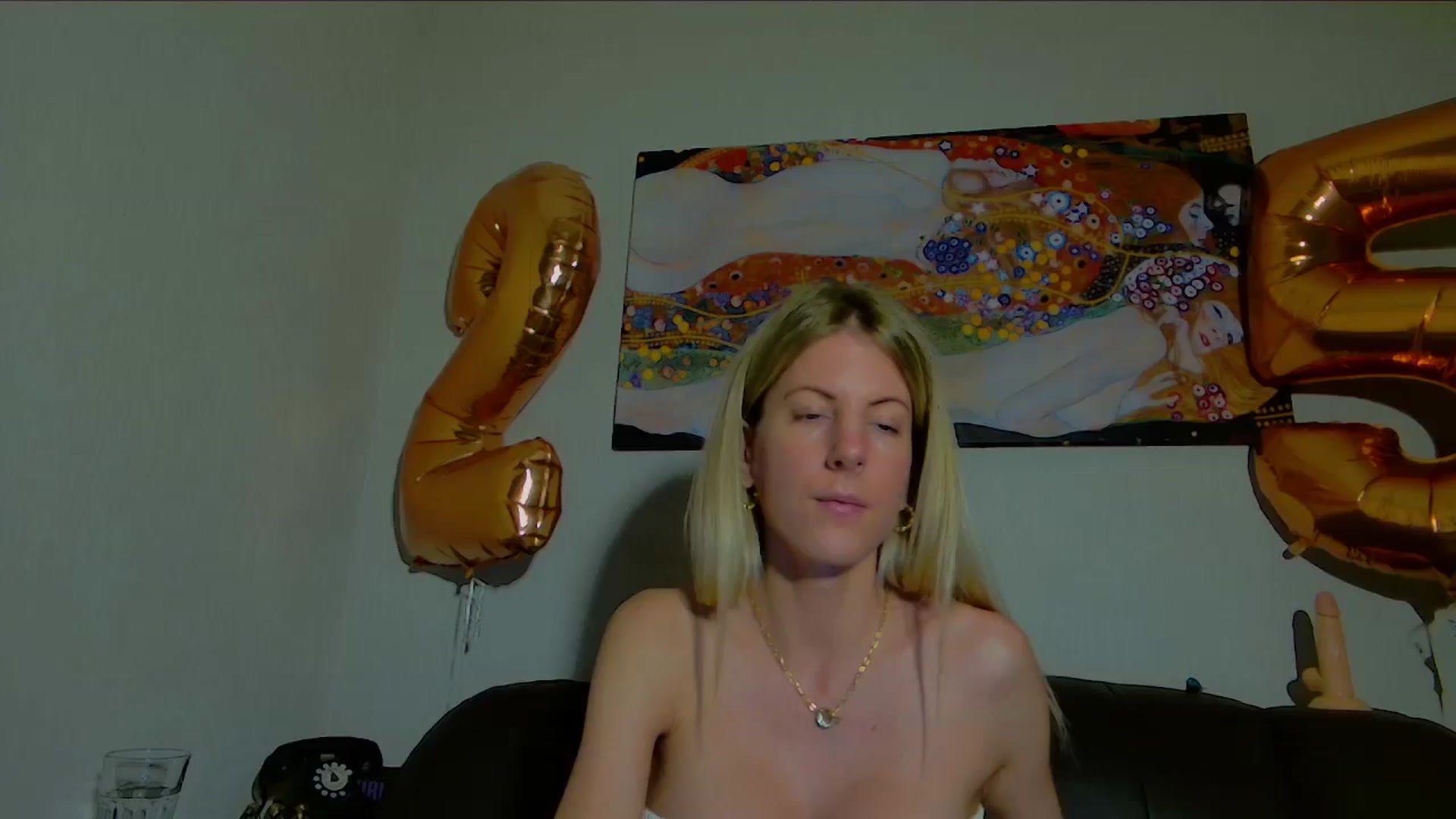 Gallery image thumbnail from Helenadoll's myfreecams stream on, 05/28/2025, 19:17 image 4 of 20