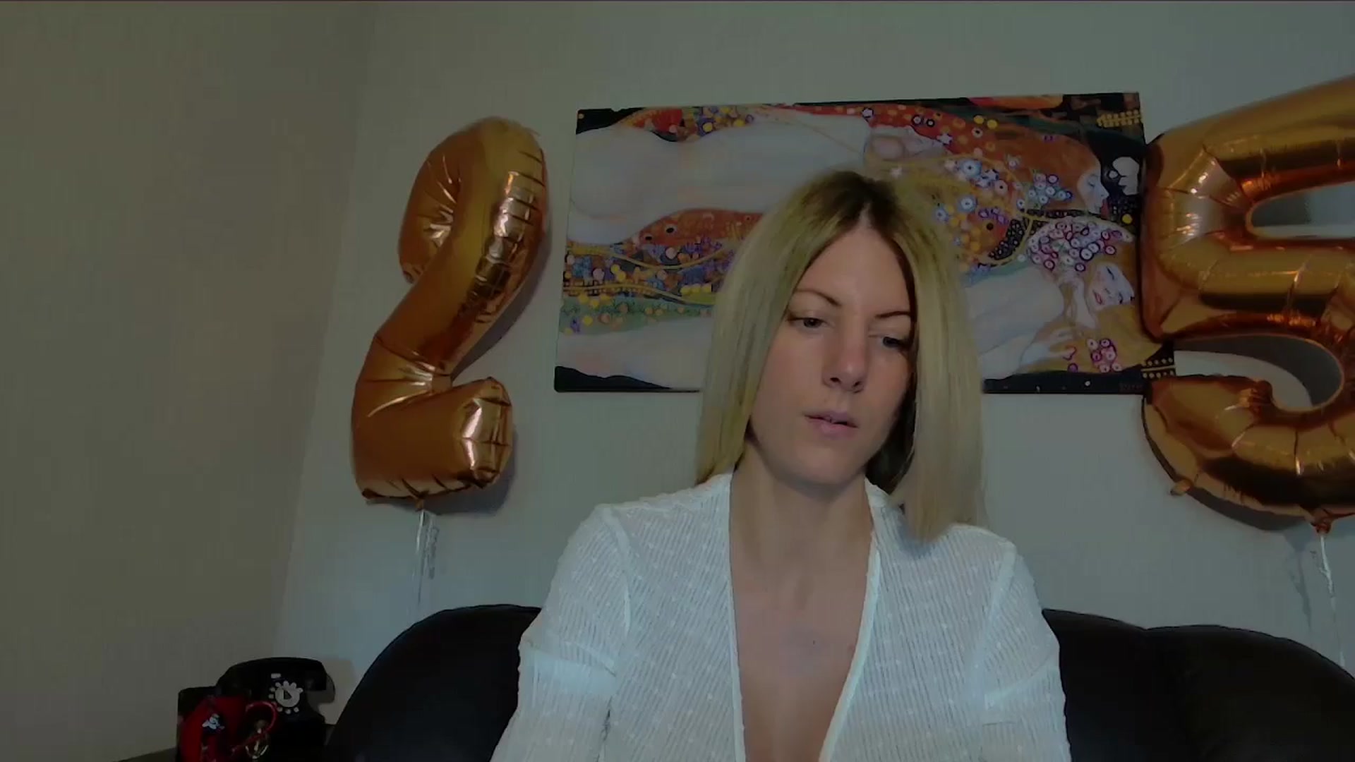 Gallery image thumbnail from Helenadoll's myfreecams stream on, 05/29/2025, 11:23 image 1 of 20