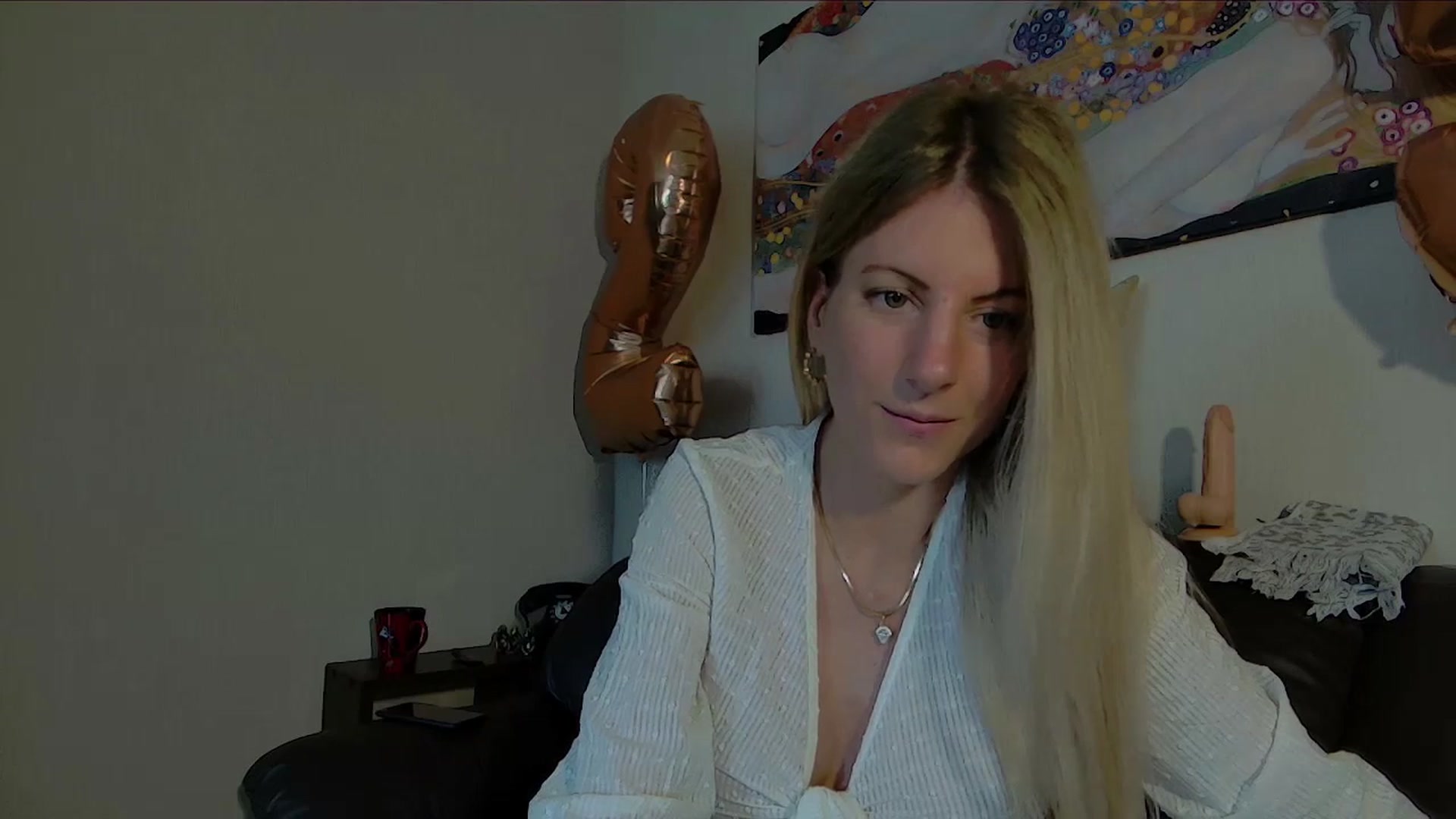 Gallery image thumbnail from Helenadoll's myfreecams stream on, 05/29/2025, 14:09 image 9 of 20