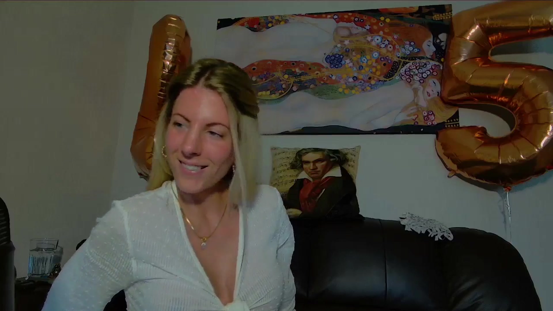 Gallery image thumbnail from Helenadoll's myfreecams stream on, 05/30/2025, 12:38 image 17 of 20