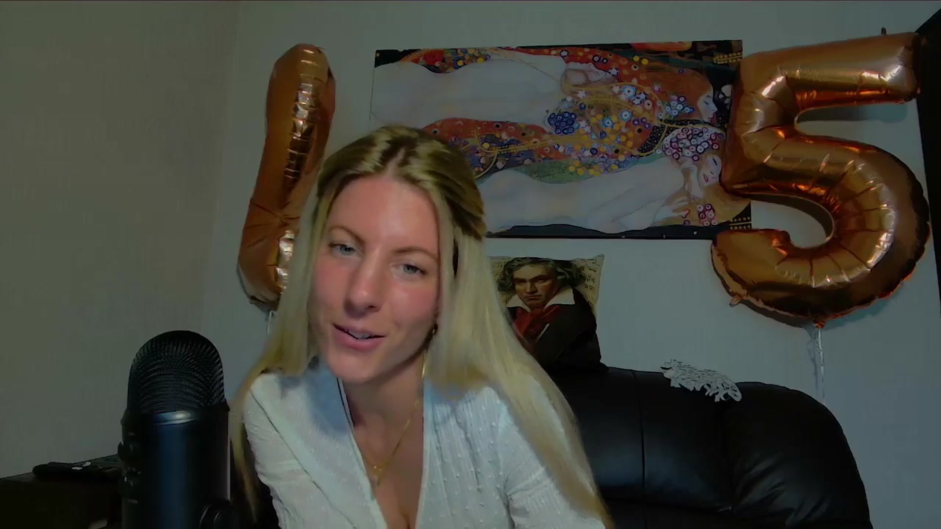 Gallery image thumbnail from Helenadoll's myfreecams stream on, 05/30/2025, 12:38 image 10 of 20