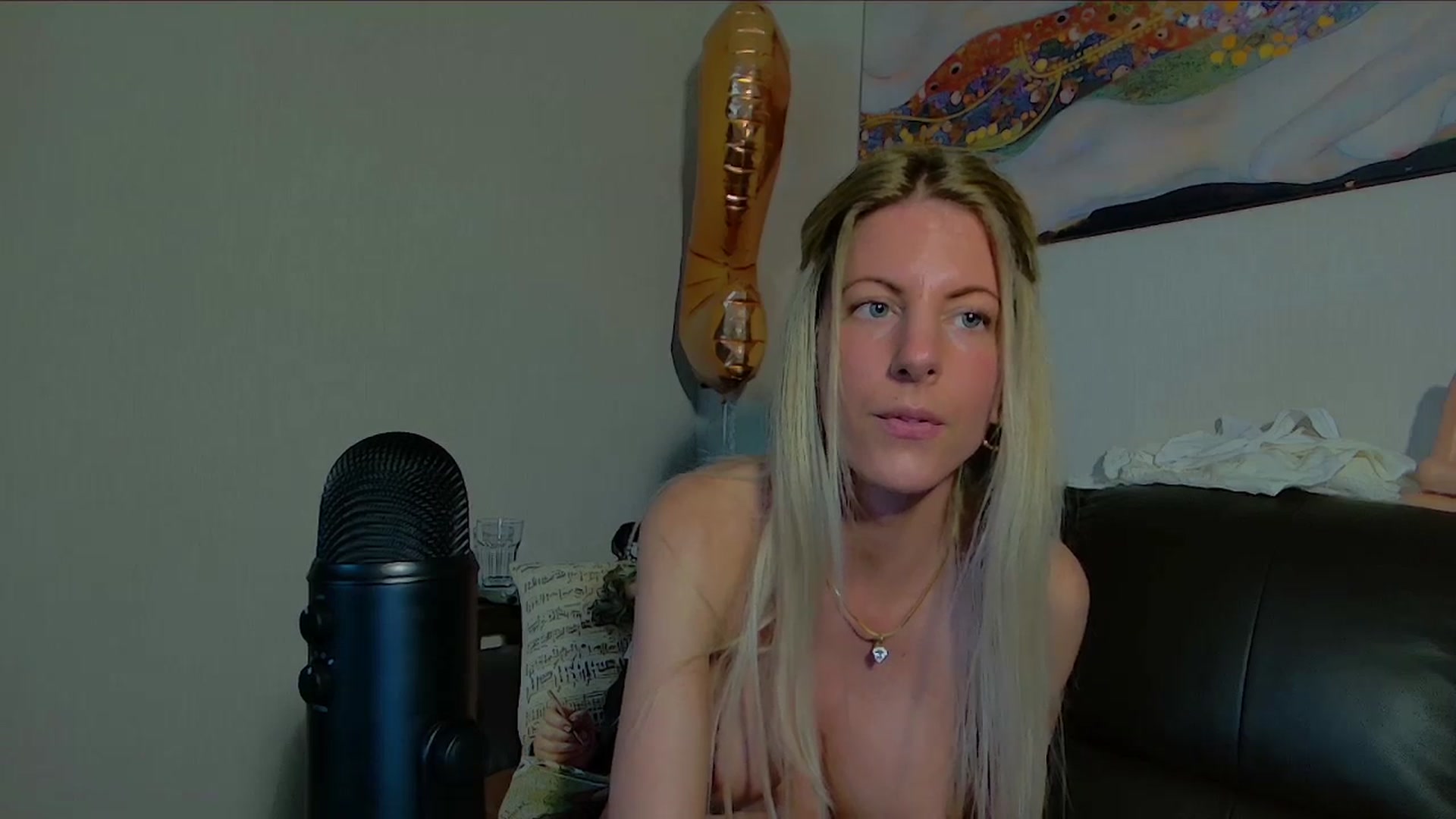 Gallery image thumbnail from Helenadoll's myfreecams stream on, 05/30/2025, 15:15 image 7 of 20