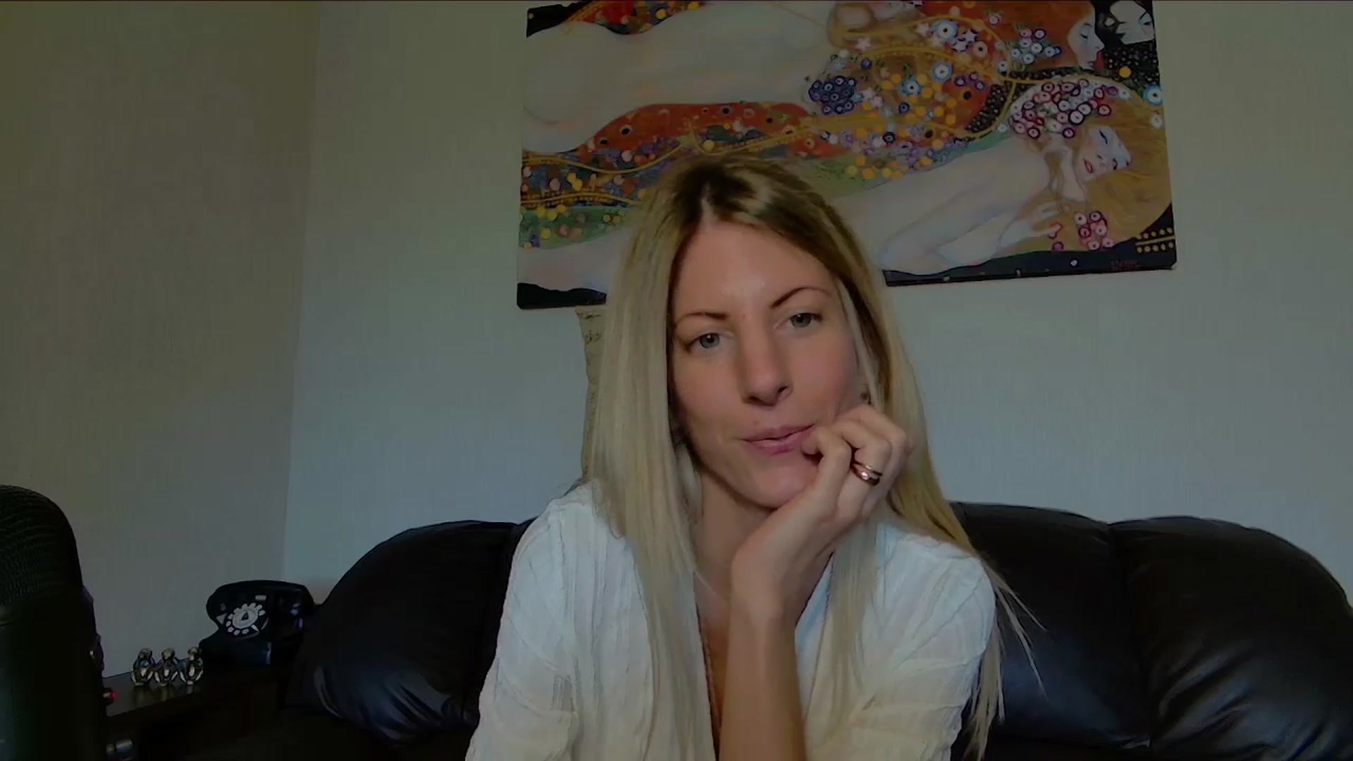 Gallery image thumbnail from Helenadoll's myfreecams stream on, 06/10/2025, 17:16 image 2 of 20