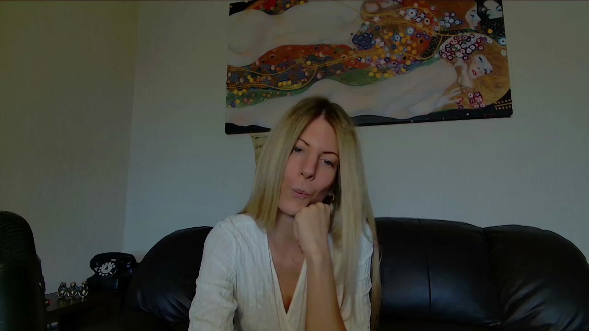 Gallery image thumbnail from Helenadoll's myfreecams stream on, 06/10/2025, 17:16 image 5 of 20