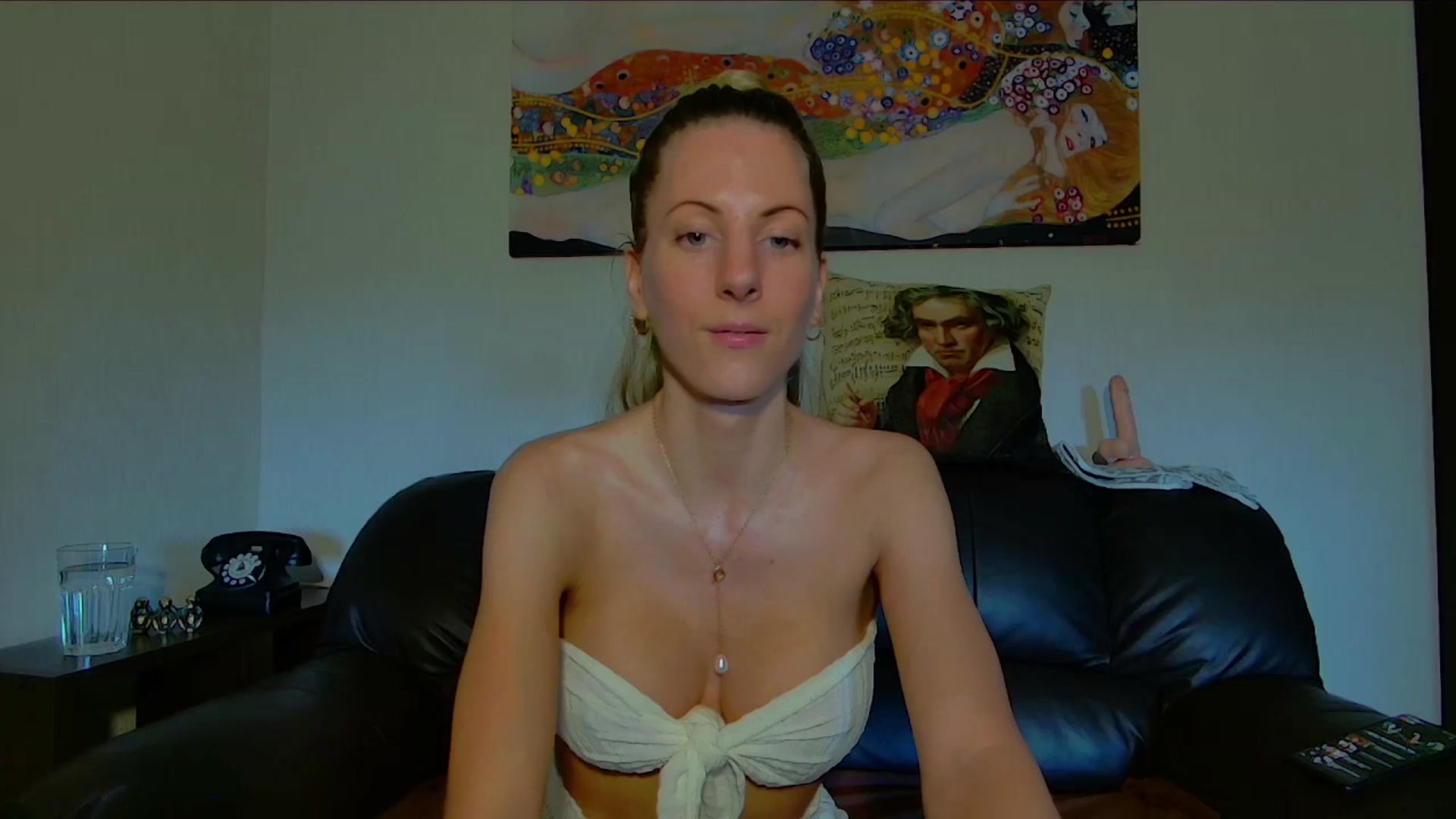Gallery image thumbnail from Helenadoll's myfreecams stream on, 06/24/2025, 14:44 image 13 of 20