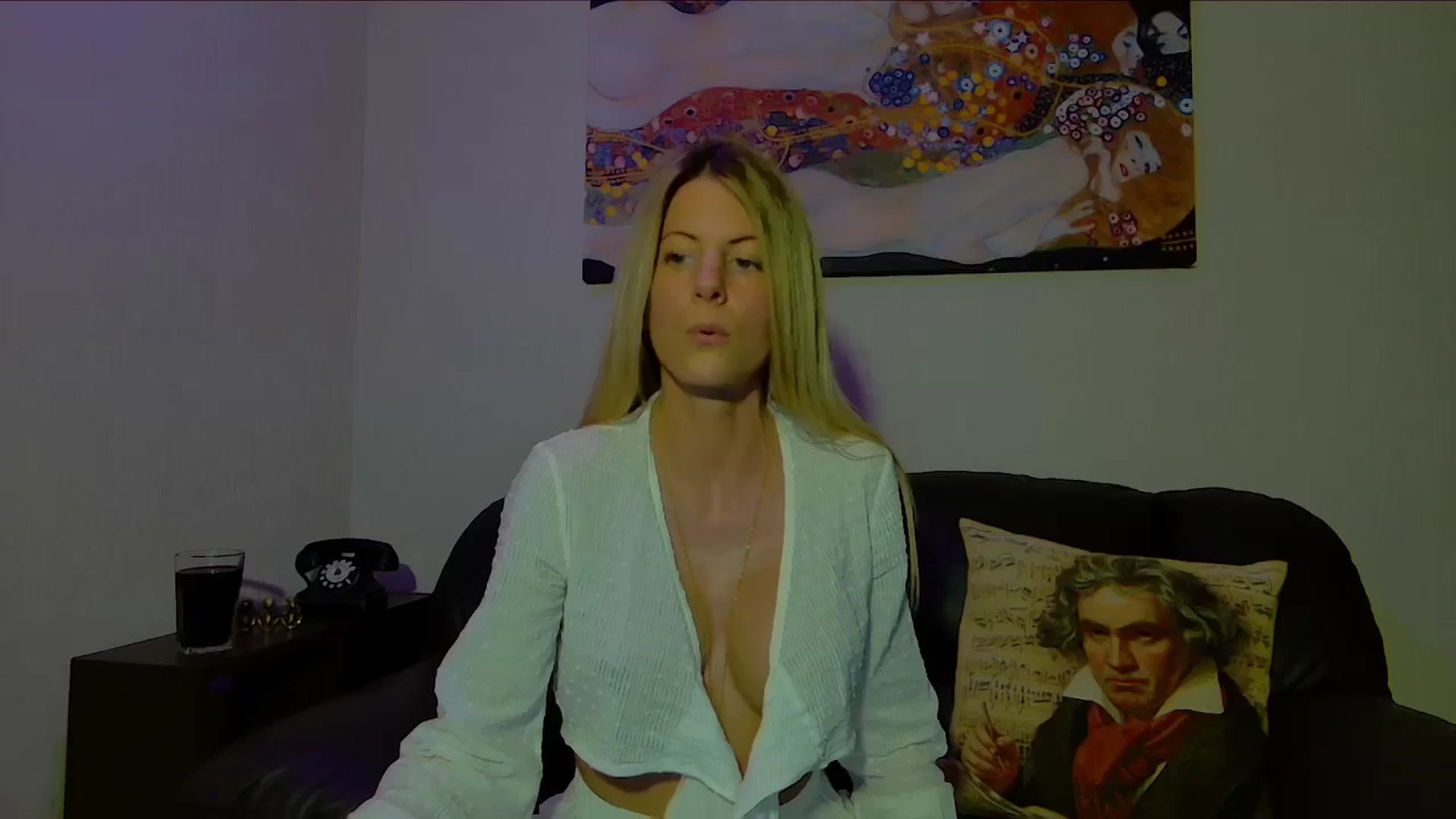 Gallery image thumbnail from Helenadoll's myfreecams stream on, 06/28/2025, 19:58 image 18 of 20