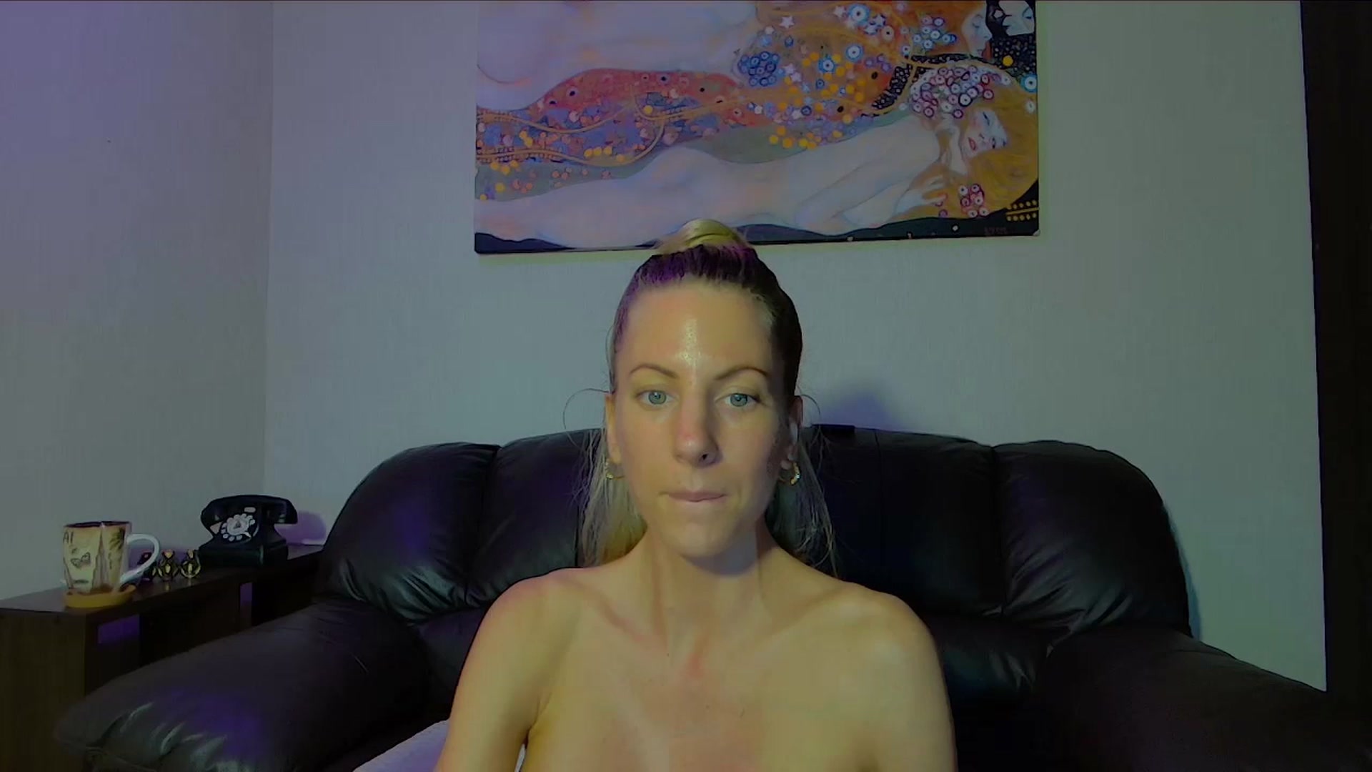 Gallery image thumbnail from Helenadoll's myfreecams stream on, 07/01/2025, 16:47 image 6 of 20