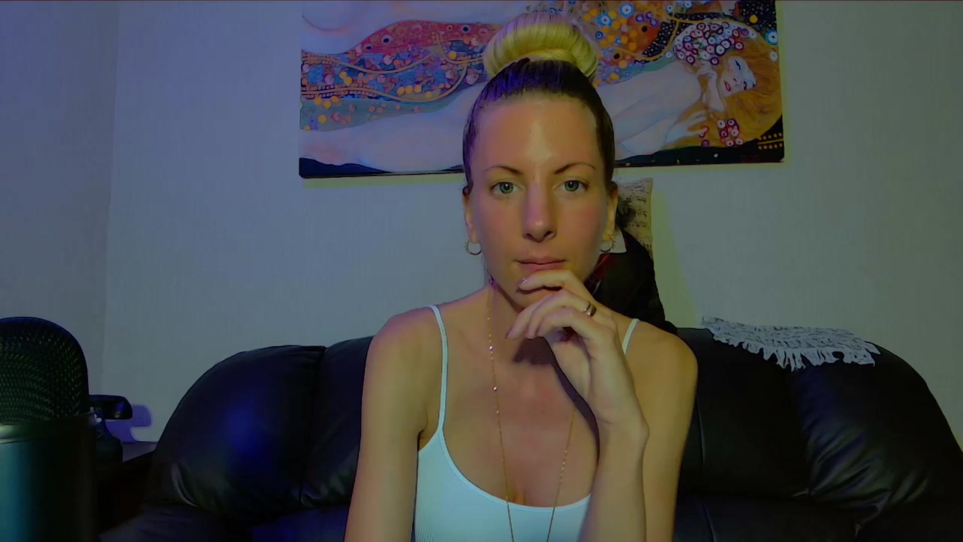 Gallery image thumbnail from Helenadoll's myfreecams stream on, 07/11/2025, 21:51 image 9 of 20