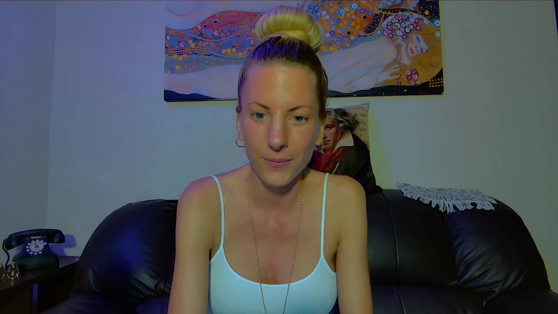 Gallery image thumbnail from Helenadoll's myfreecams stream on, 07/11/2025, 21:51 image 6 of 20