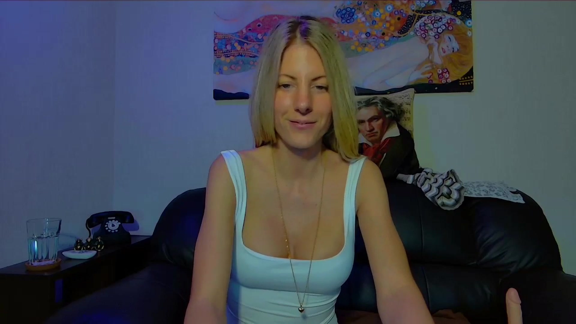 Gallery image thumbnail from Helenadoll's myfreecams stream on, 07/16/2025, 15:33 image 5 of 20