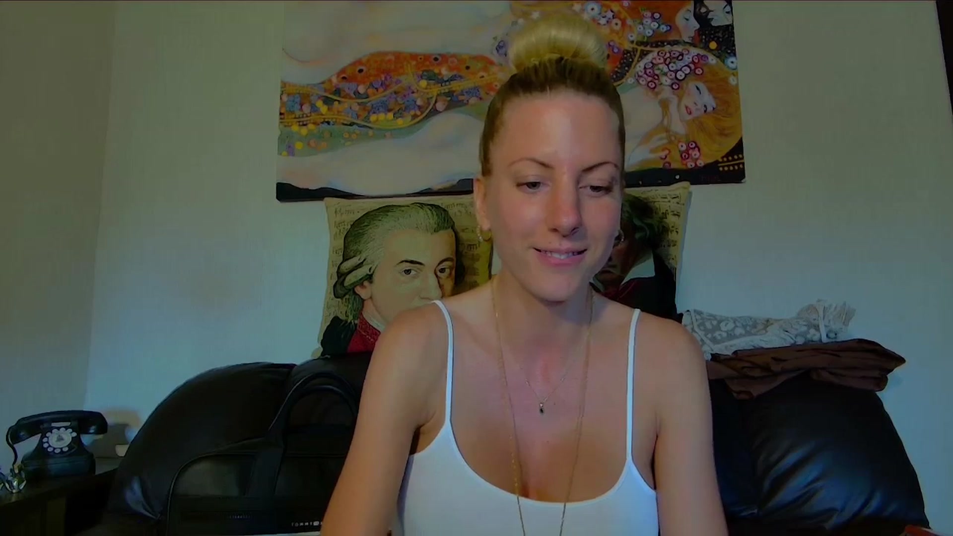 Gallery image thumbnail from Helenadoll's myfreecams stream on, 07/31/2025, 16:58 image 8 of 20