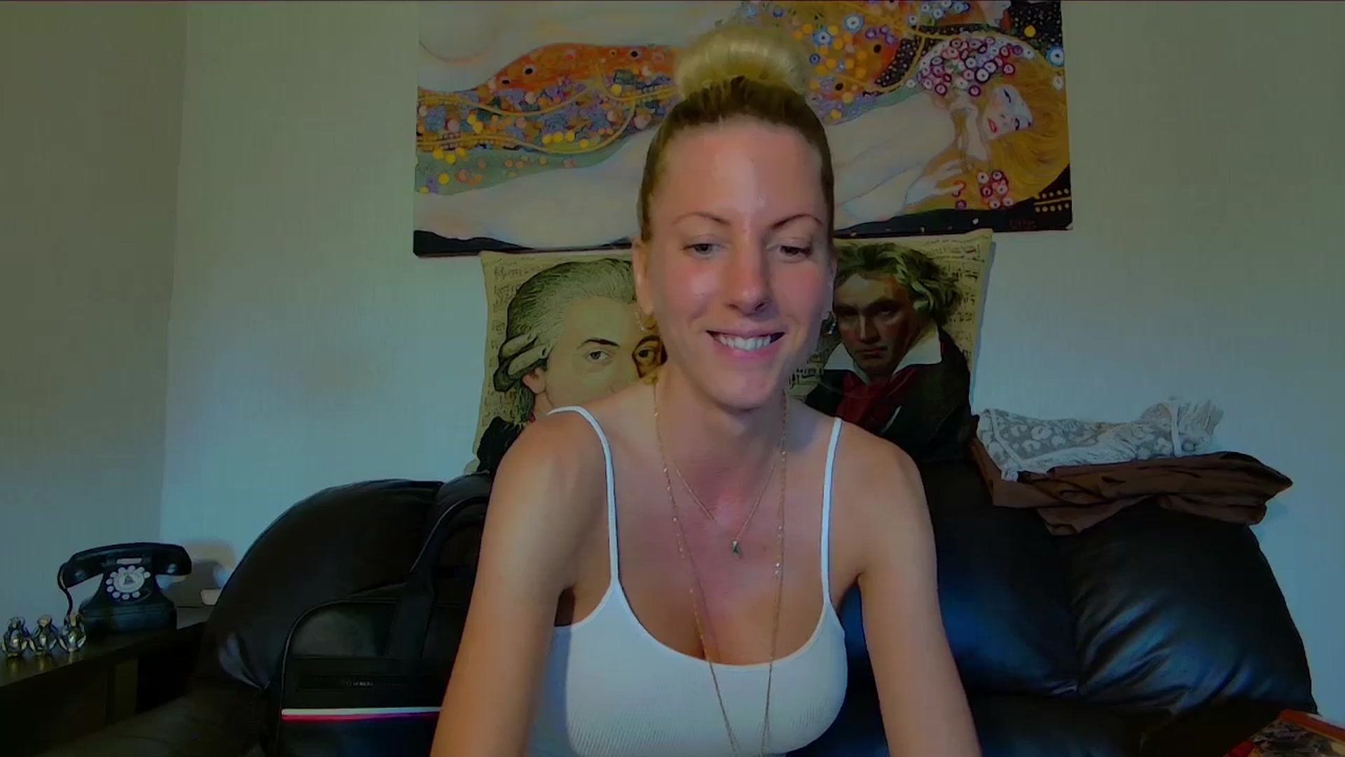 Gallery image thumbnail from Helenadoll's myfreecams stream on, 07/31/2025, 16:58 image 18 of 20