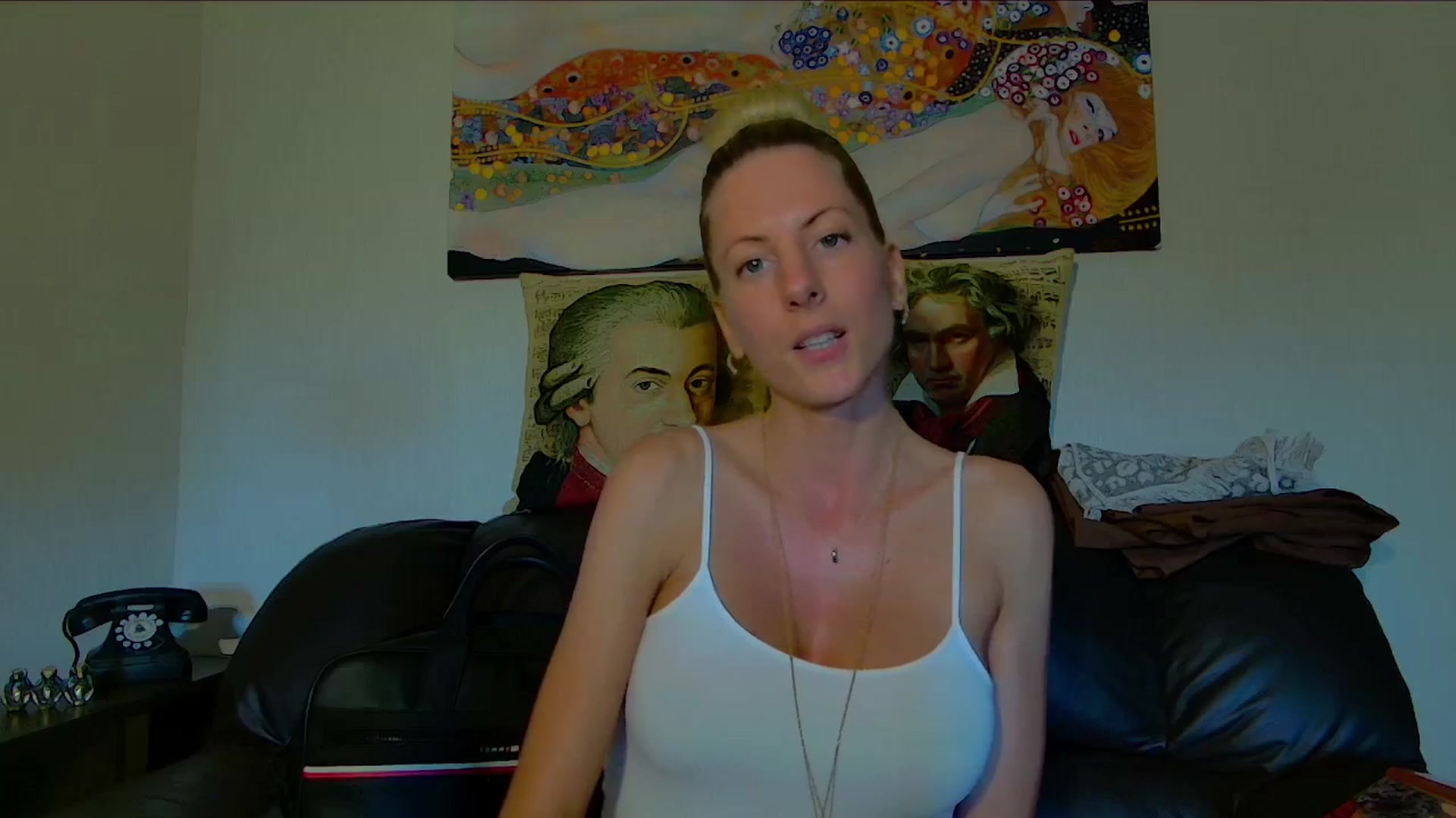 Gallery image thumbnail from Helenadoll's myfreecams stream on, 07/31/2025, 16:58 image 16 of 20