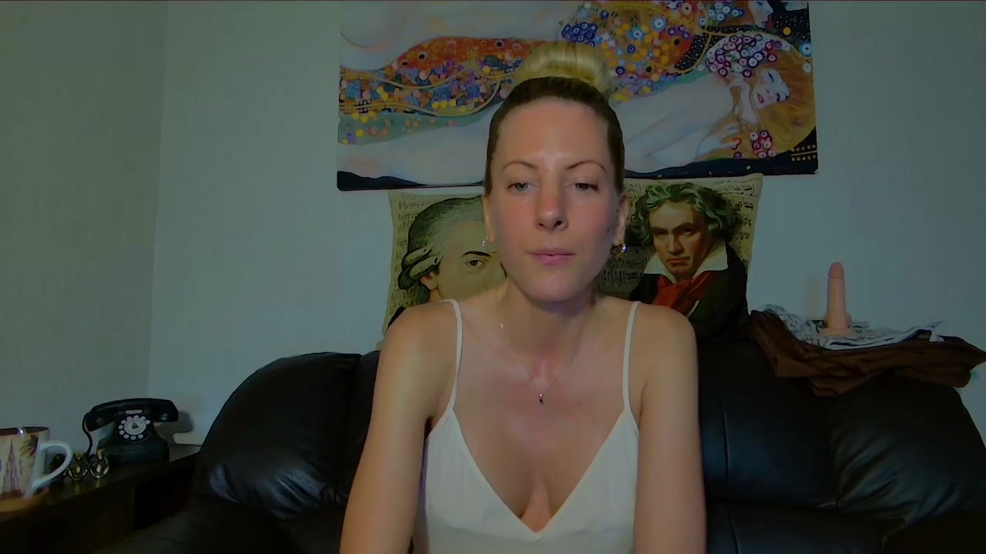 Gallery image thumbnail from Helenadoll's myfreecams stream on, 08/01/2025, 11:25 image 5 of 20