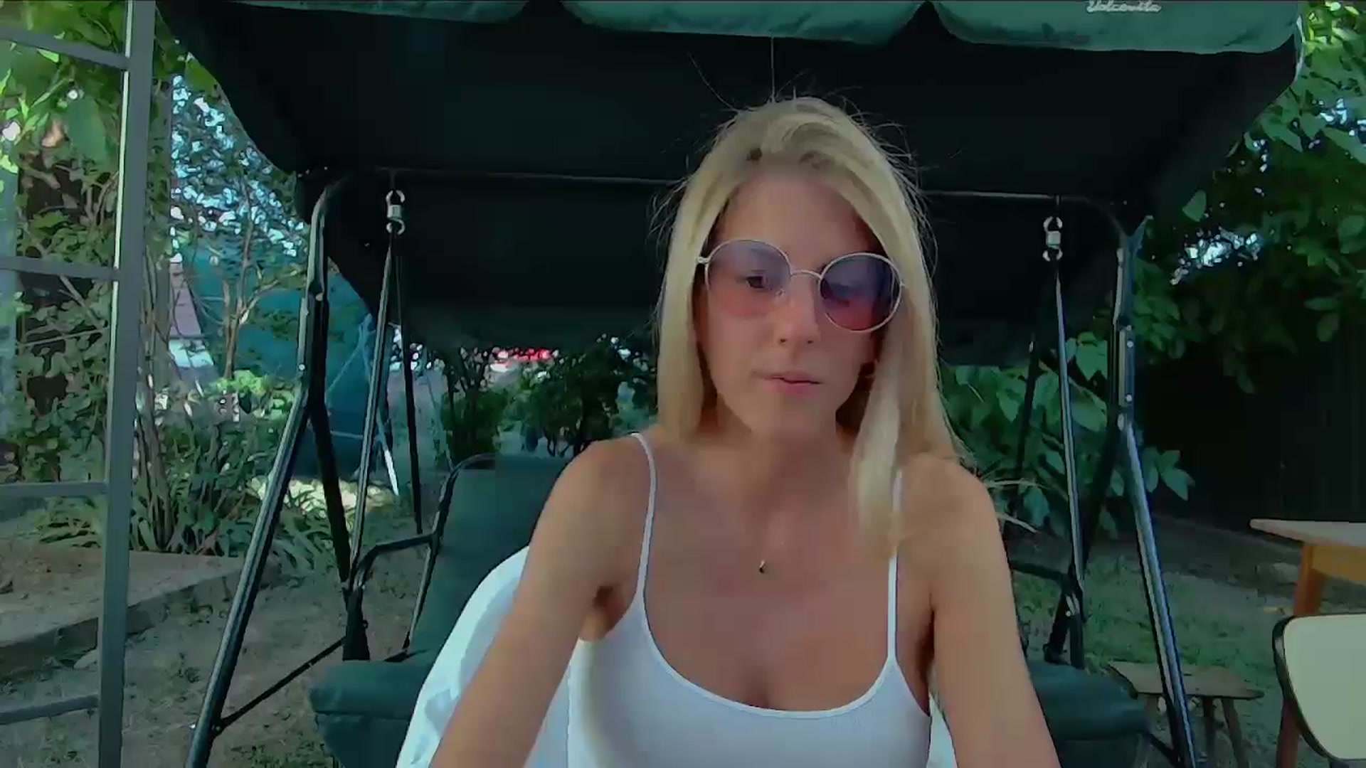 Gallery image thumbnail from Helenadoll's myfreecams stream on, 08/26/2025, 15:53 image 12 of 20