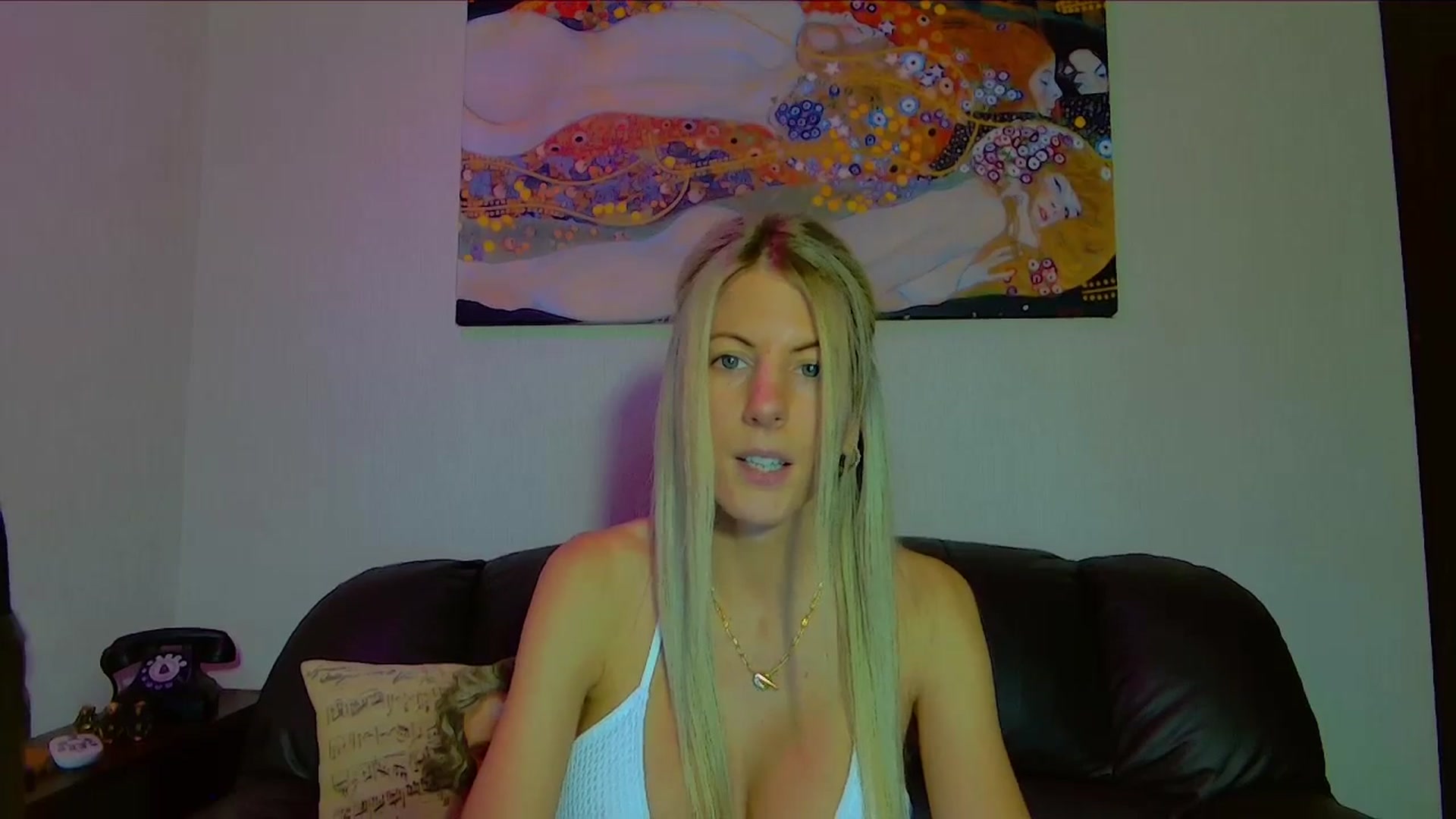 Gallery image thumbnail from Helenadoll's myfreecams stream on, 10/06/2025, 16:31 image 9 of 20