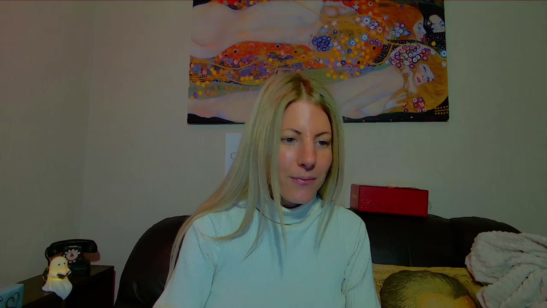 Gallery image thumbnail from Helenadoll's myfreecams stream on, 12/17/2025, 19:21 image 2 of 20