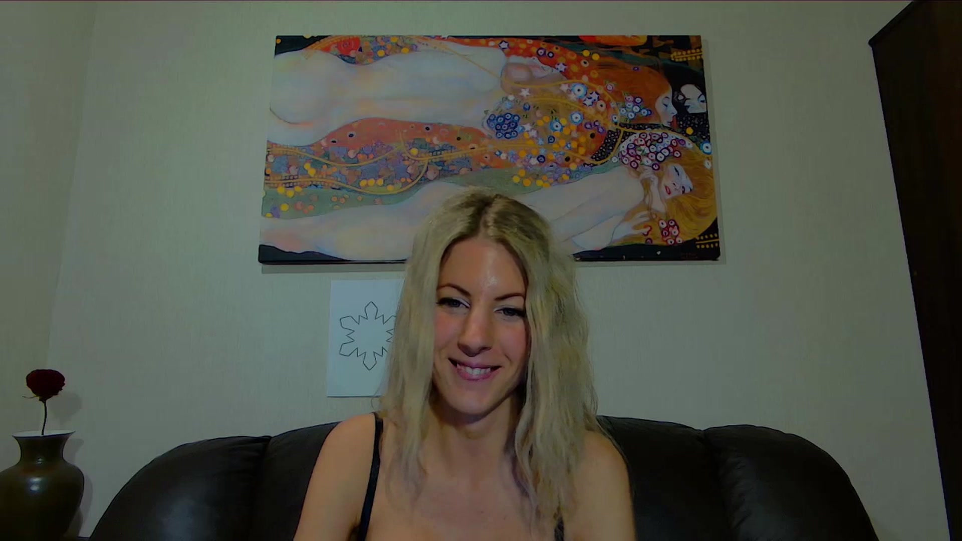 Gallery image thumbnail from Helenadoll's myfreecams stream on, 12/21/2025, 17:28 image 4 of 20