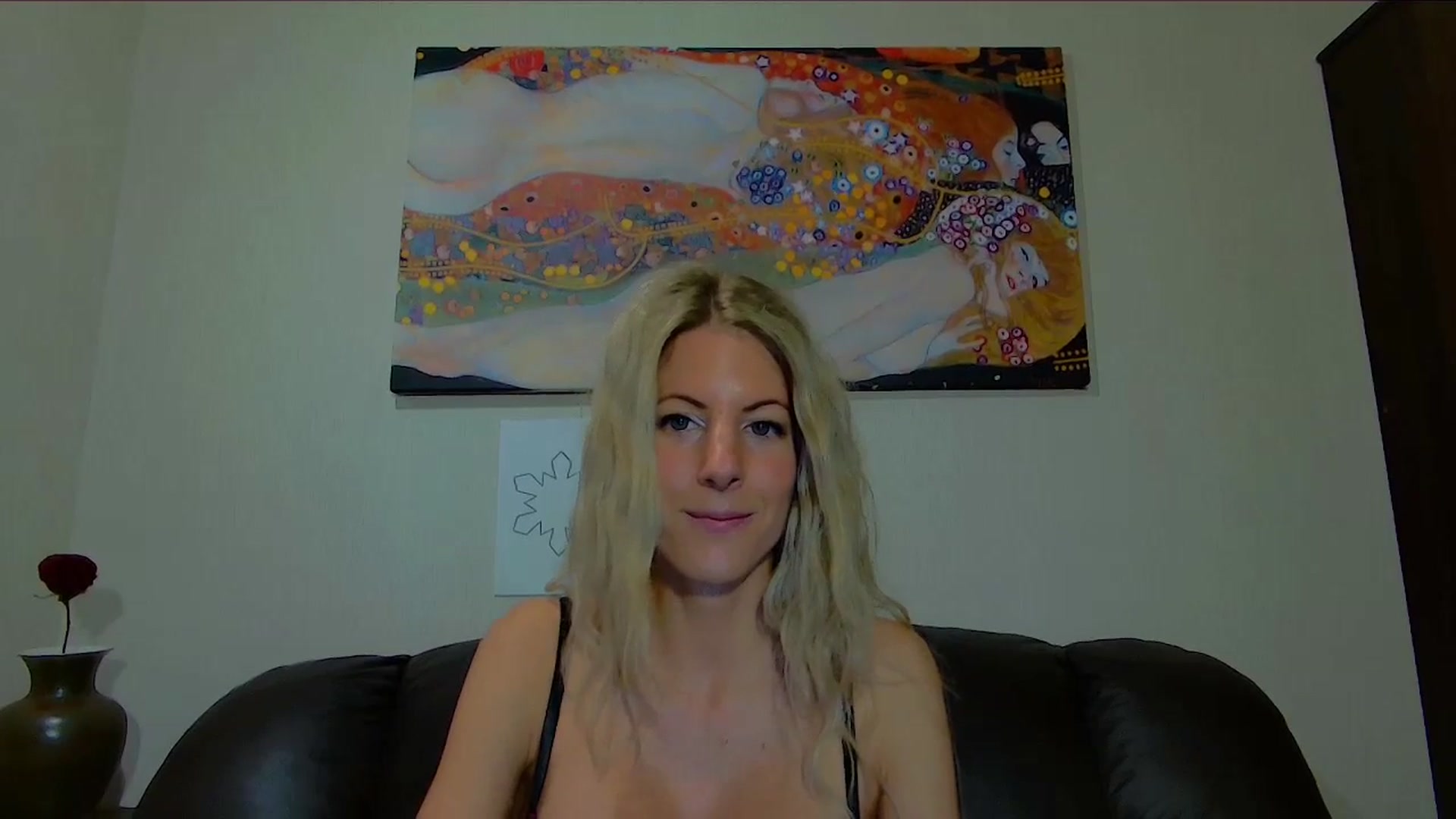 Gallery image thumbnail from Helenadoll's myfreecams stream on, 12/21/2025, 17:28 image 3 of 20