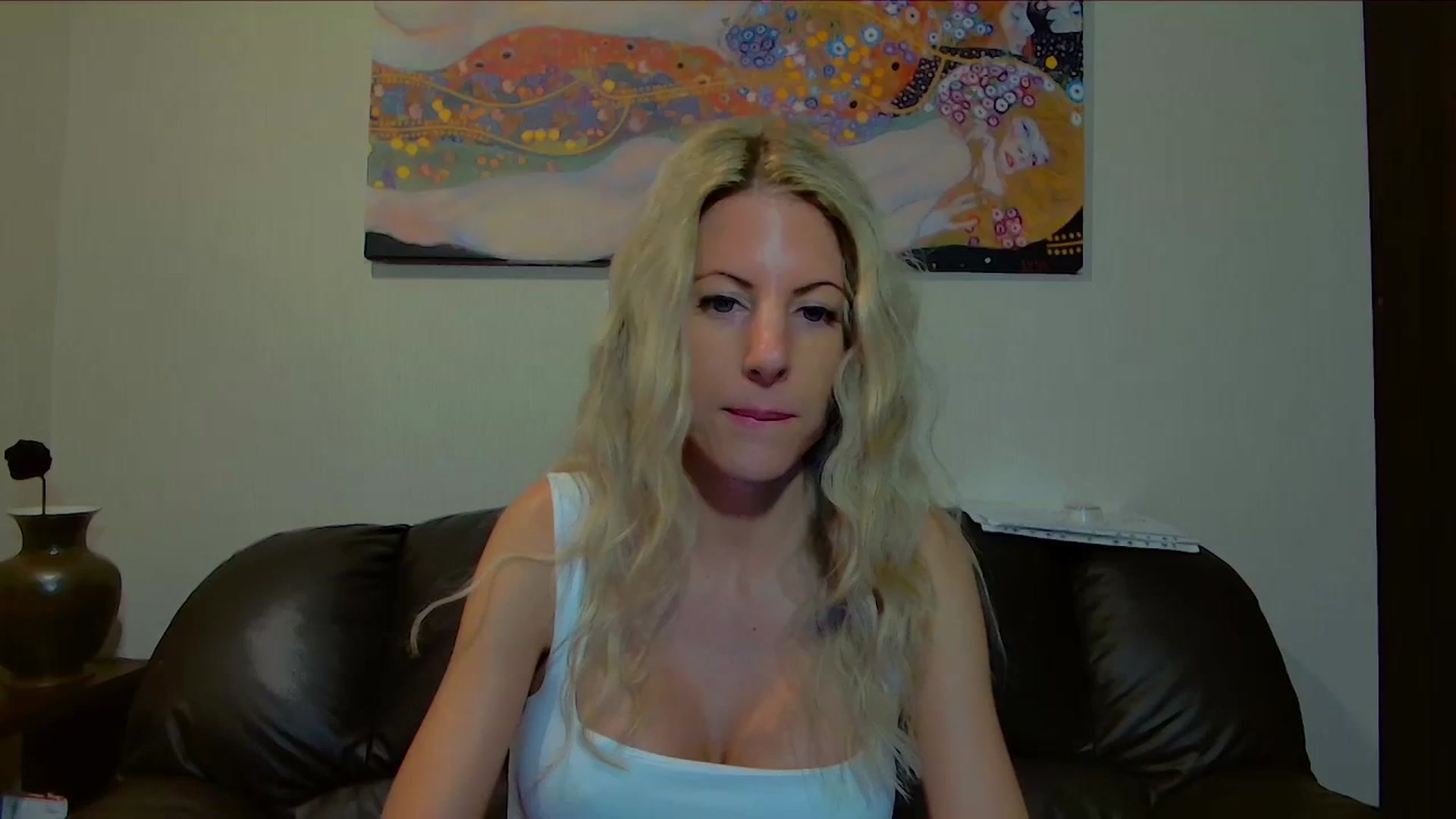 Gallery image thumbnail from Helenadoll's myfreecams stream on, 12/29/2025, 18:59 image 3 of 20