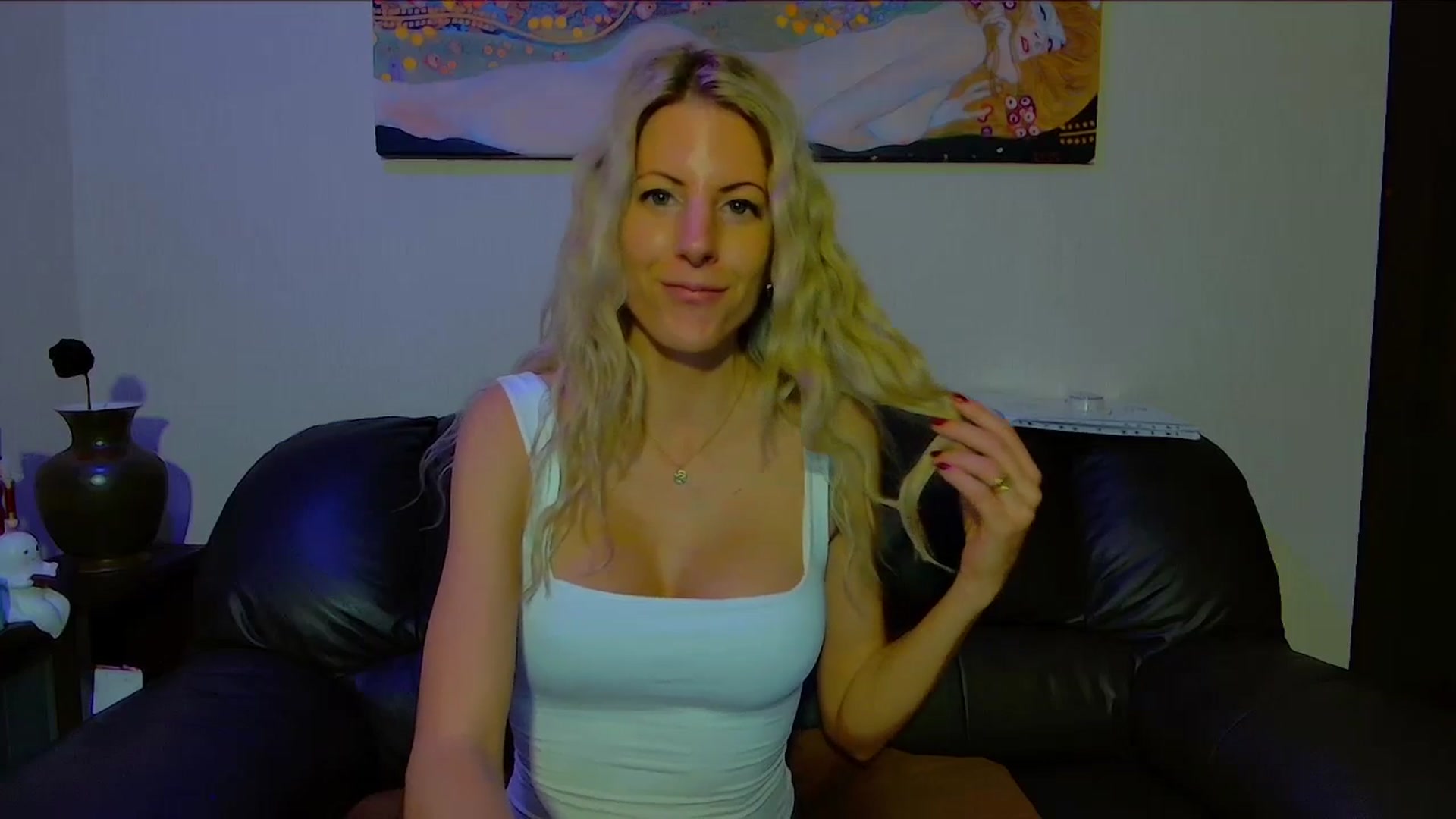Gallery image thumbnail from Helenadoll's myfreecams stream on, 12/29/2025, 19:40 image 19 of 20